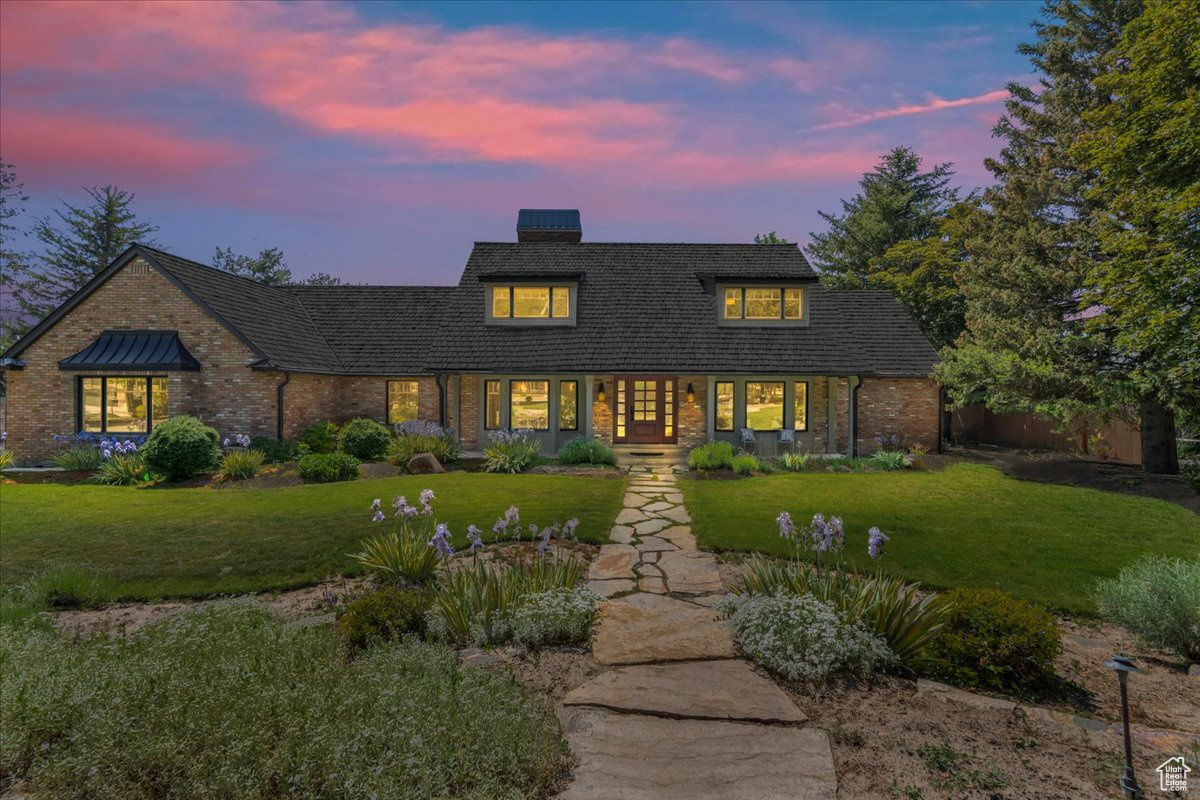 3 DAWN HILL DR