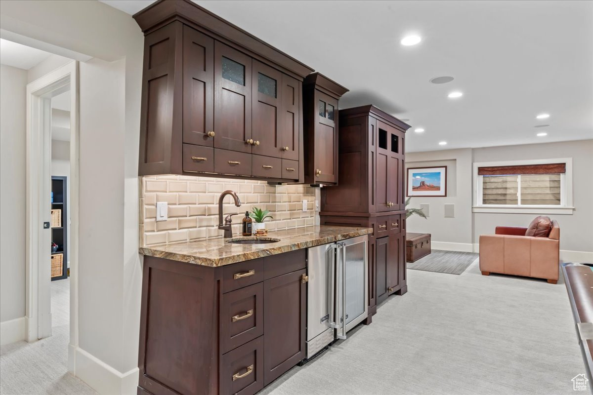 3 DAWN HILL DR