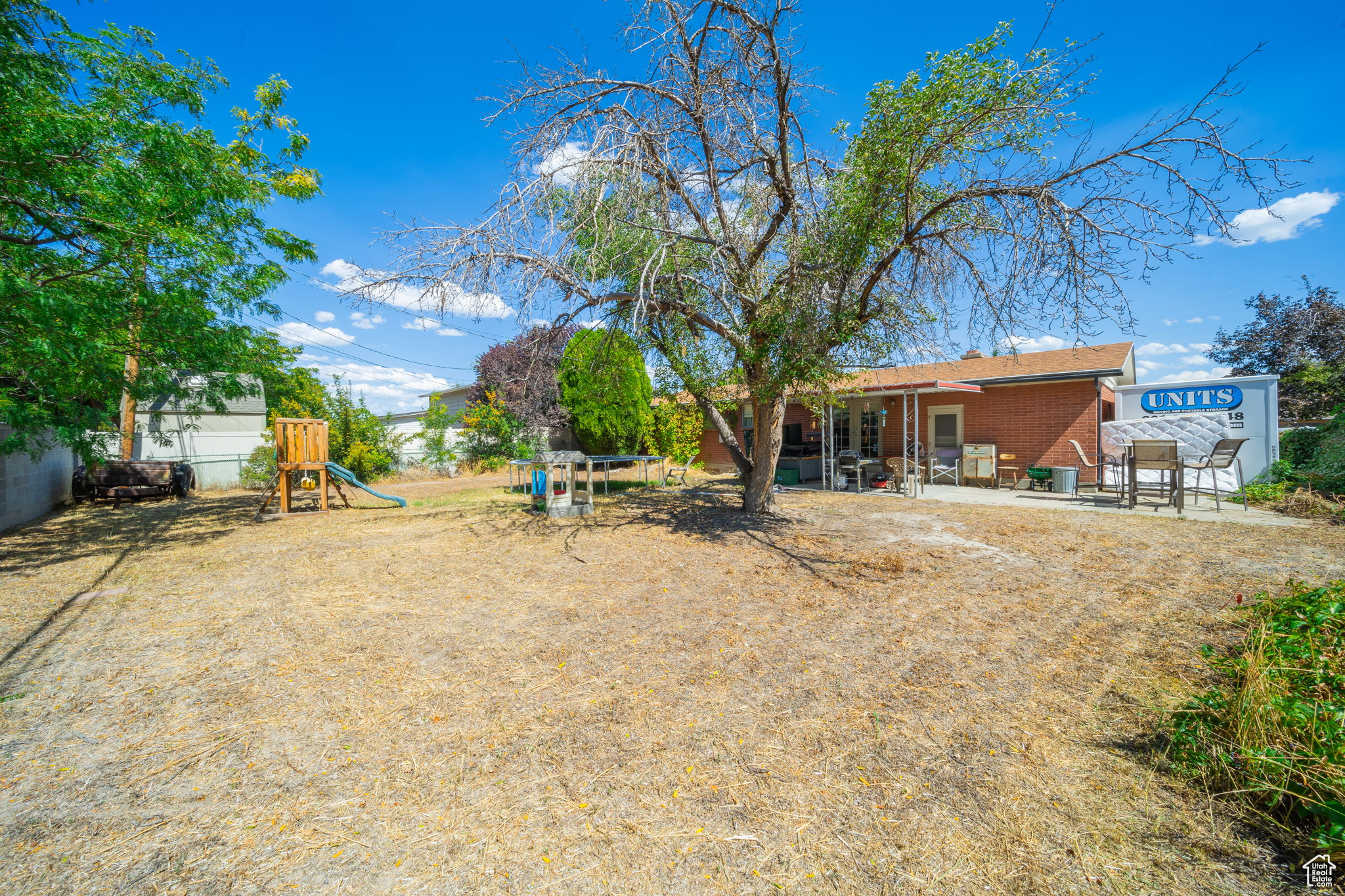 3970 S BONNIEWOOD DR