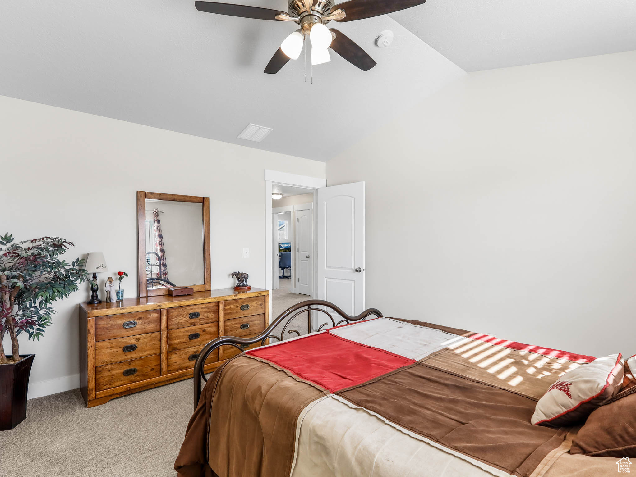 4910 N DESERET PEAK DR