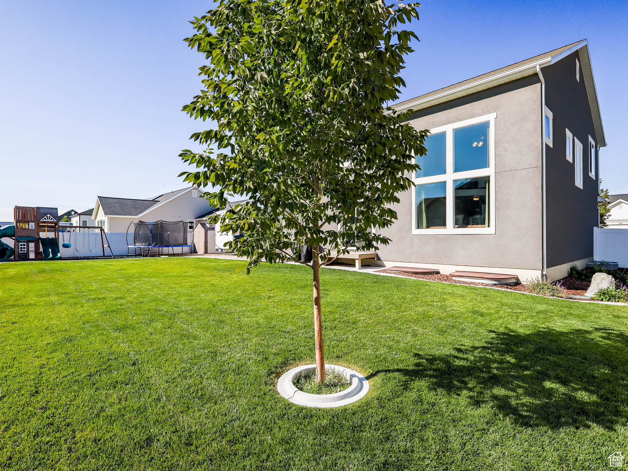 4910 N DESERET PEAK DR