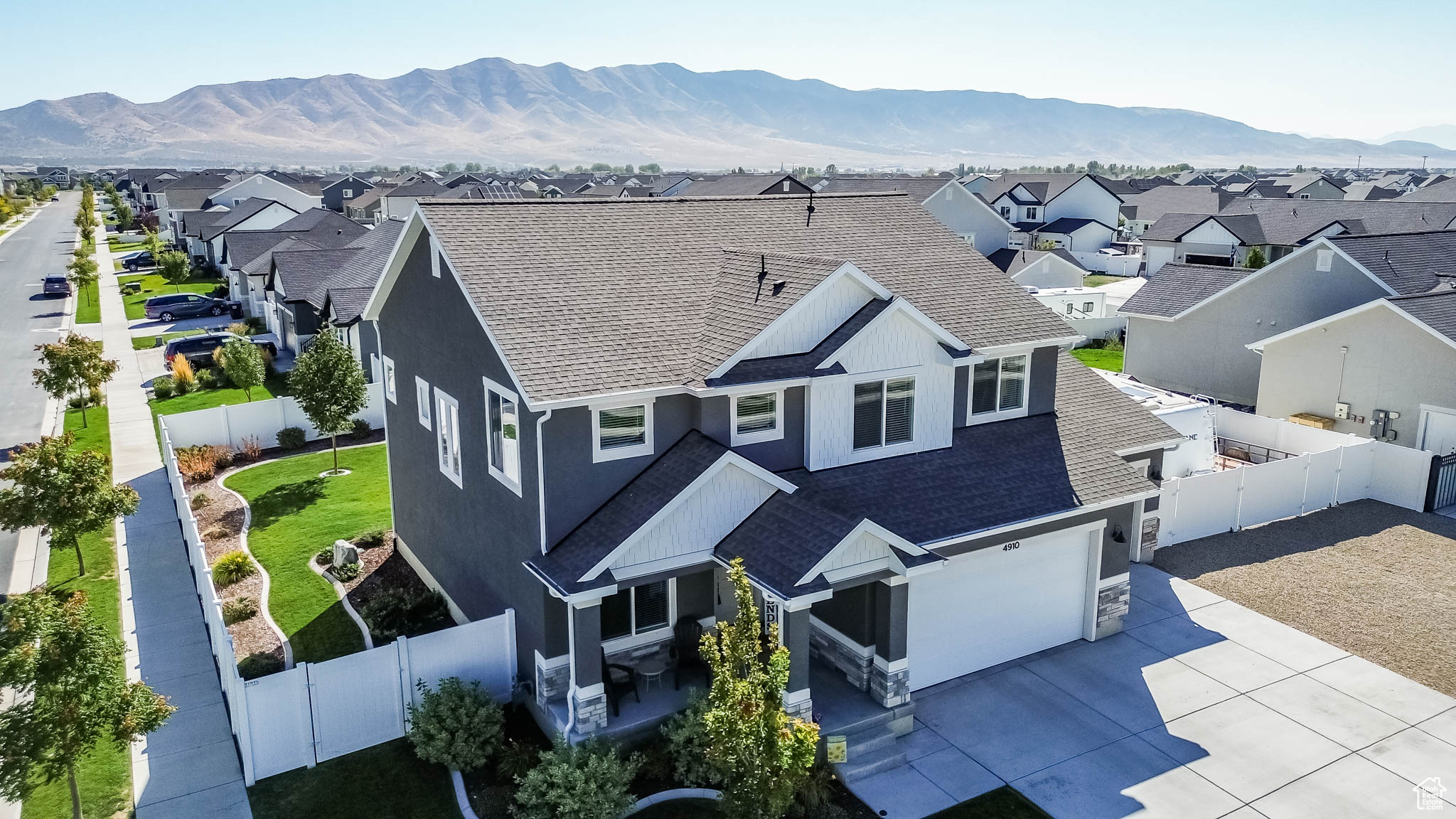 4910 N DESERET PEAK DR