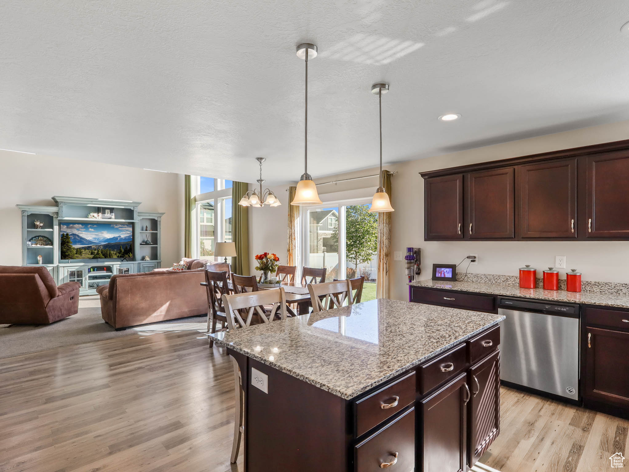4910 N DESERET PEAK DR