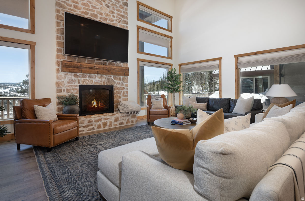 382 W RIDGE VIEW ST #8 & 9