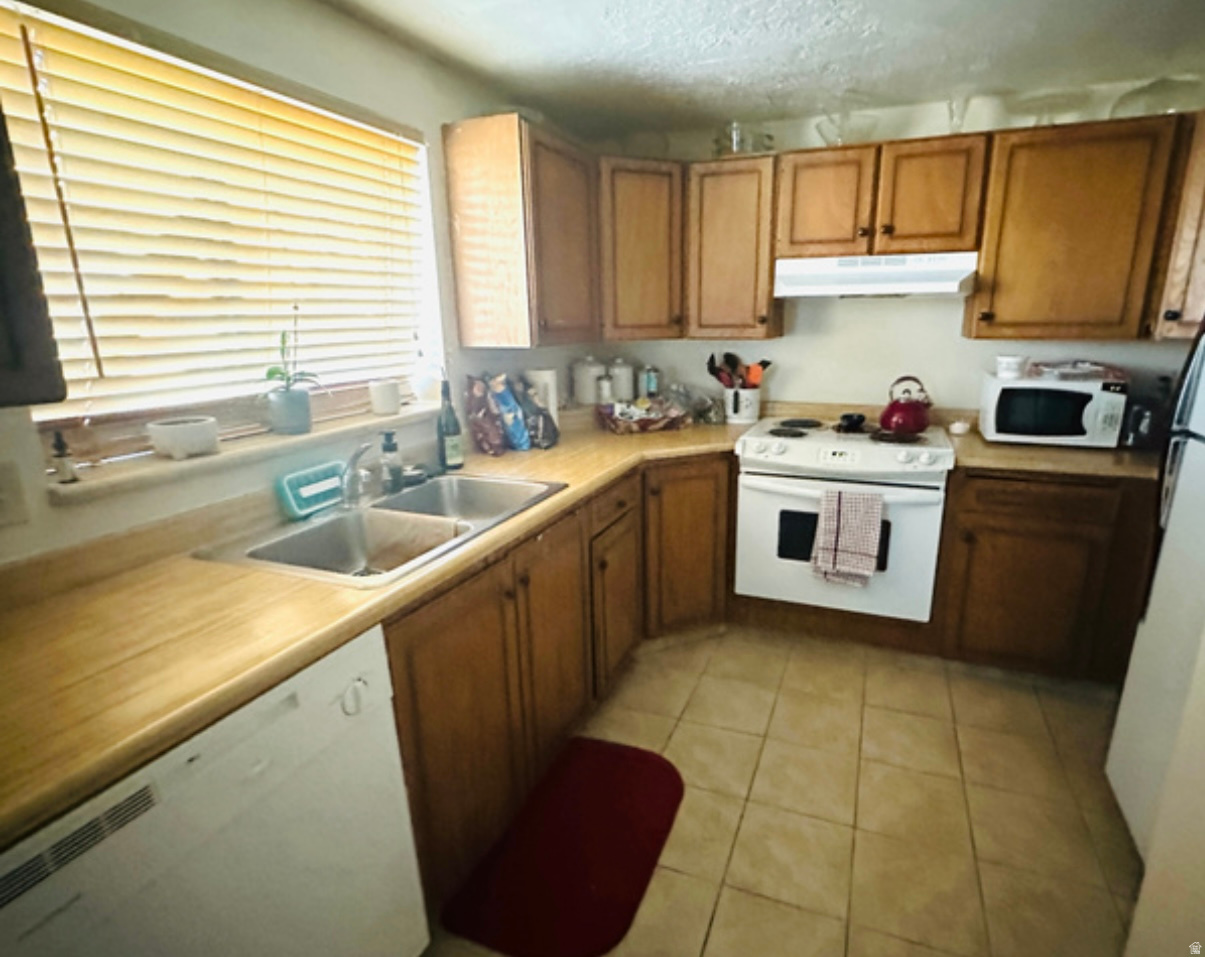 3685 S ADAMS RD