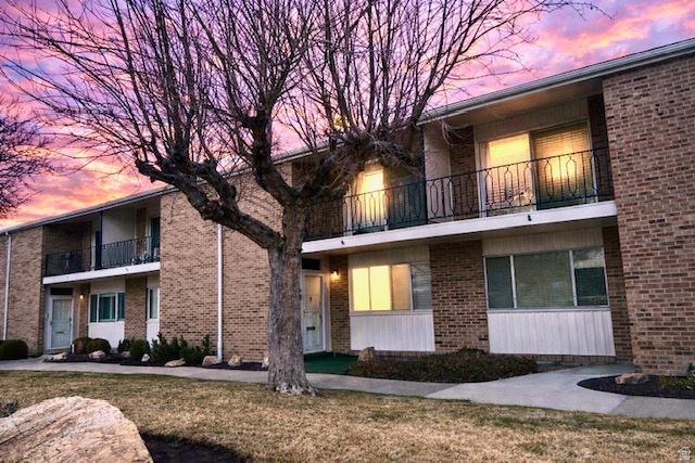 829 E THREE FOUNTAINS DR #267