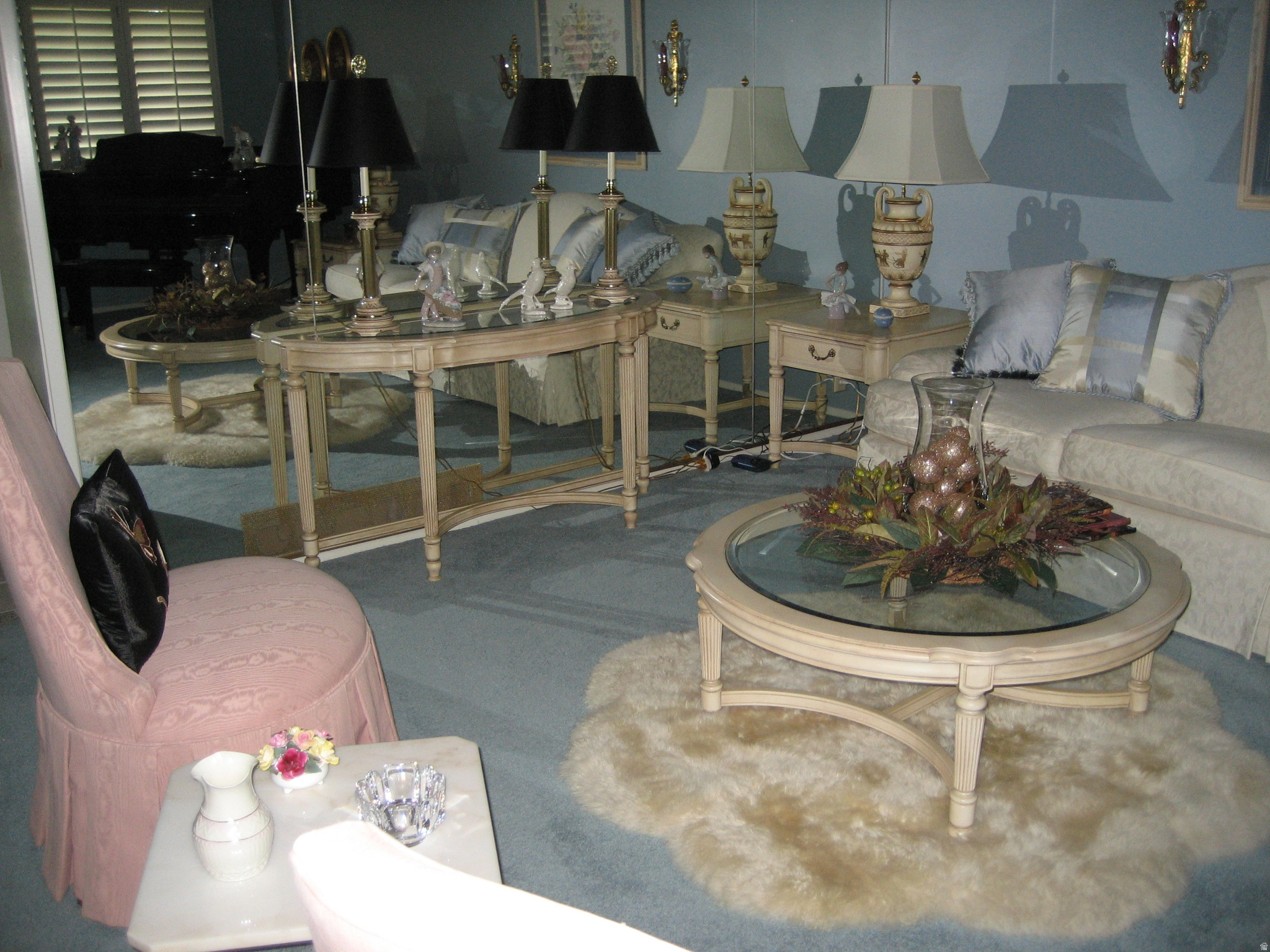 829 E THREE FOUNTAINS DR #267