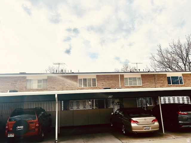 829 E THREE FOUNTAINS DR #267