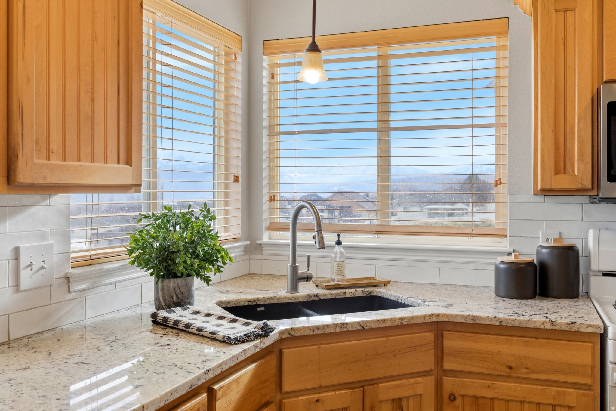 5272 W SUN BLOOM CIR