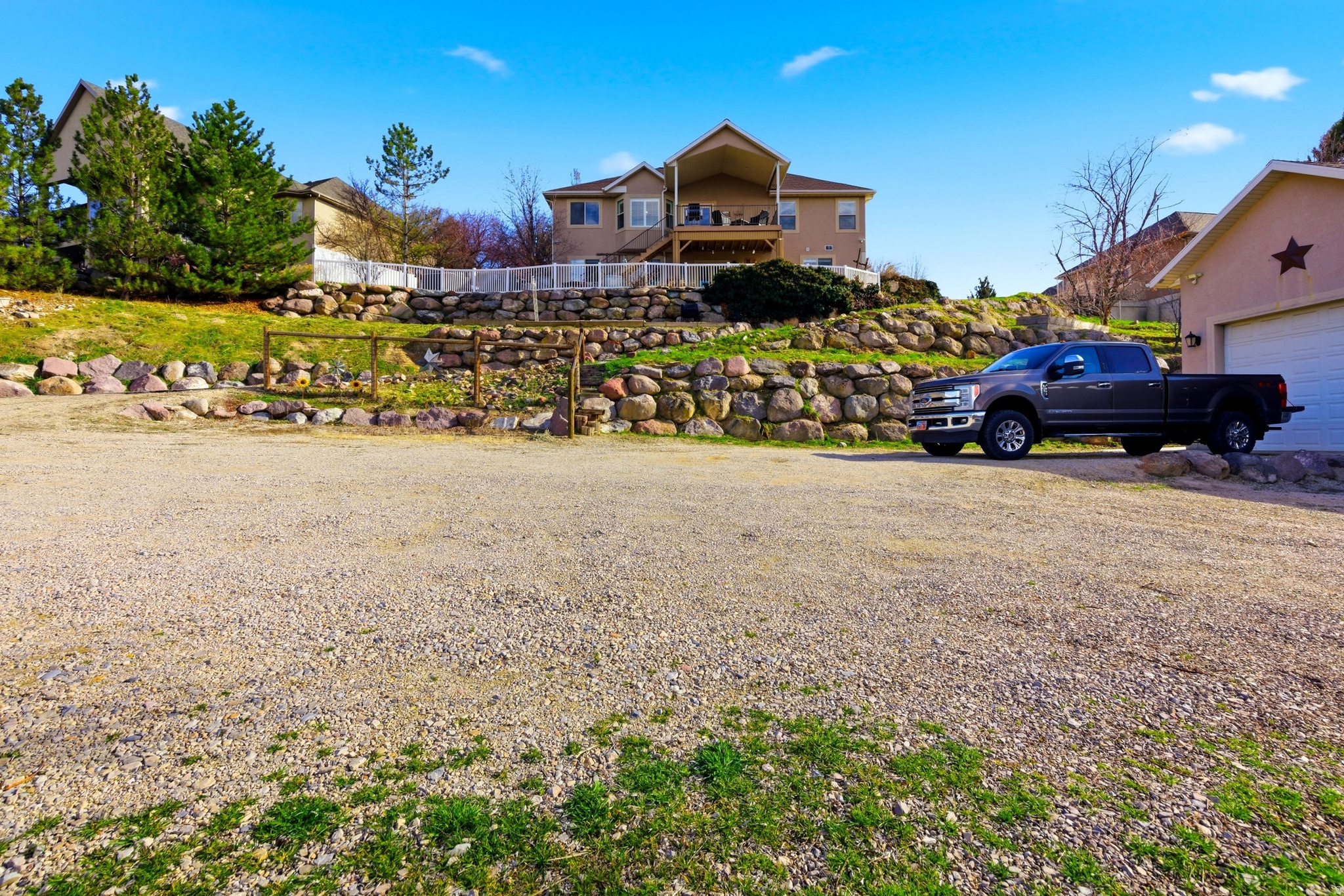 722 W WEBB RD