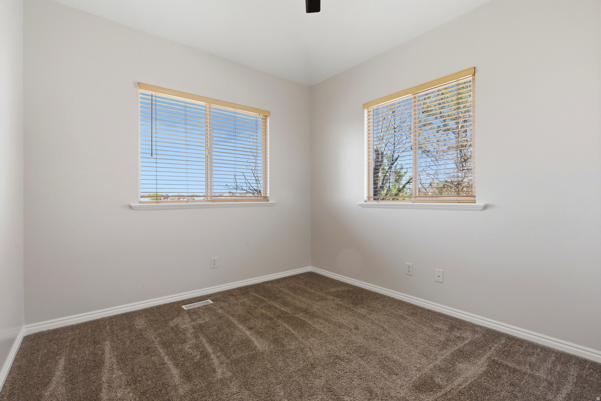 722 W WEBB RD