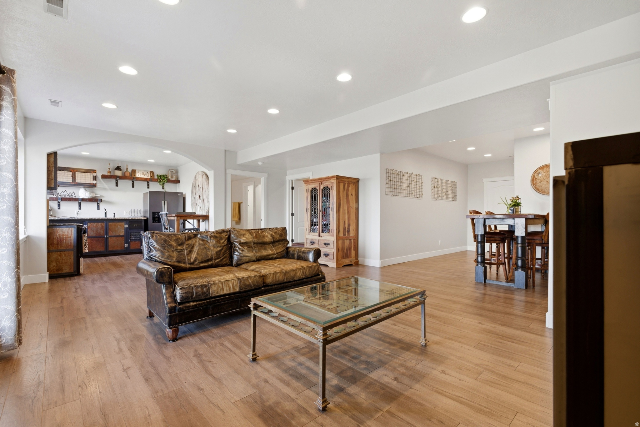 722 W WEBB RD