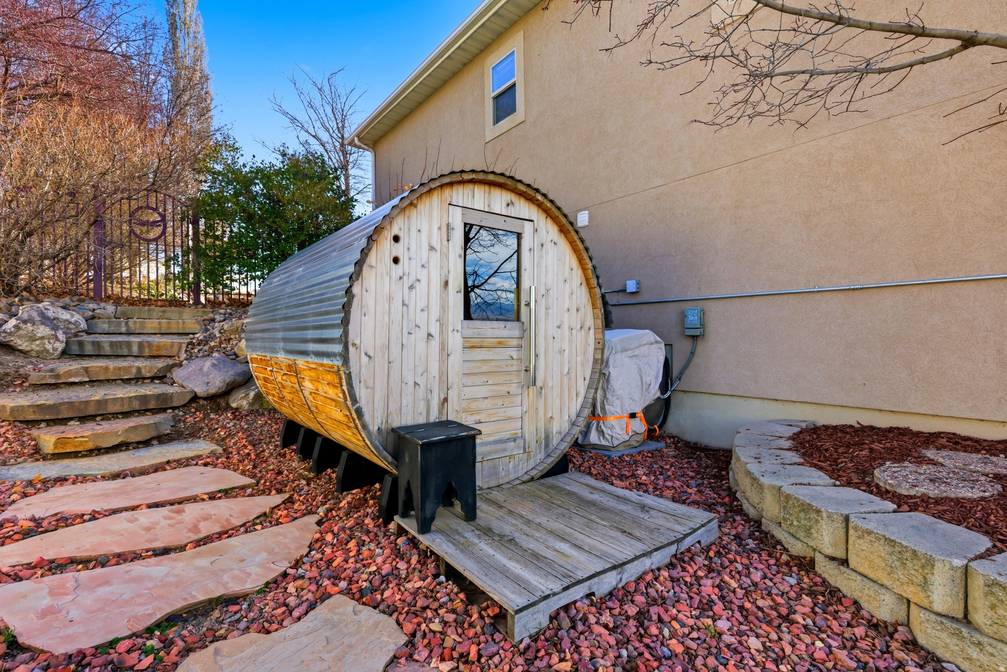 722 W WEBB RD