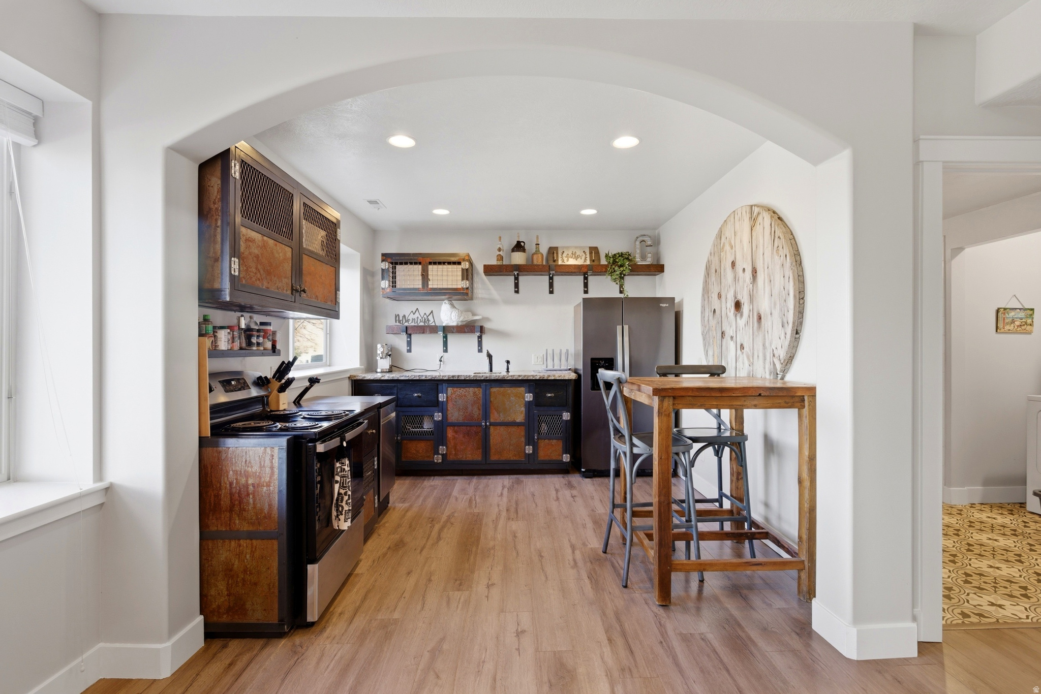 722 W WEBB RD