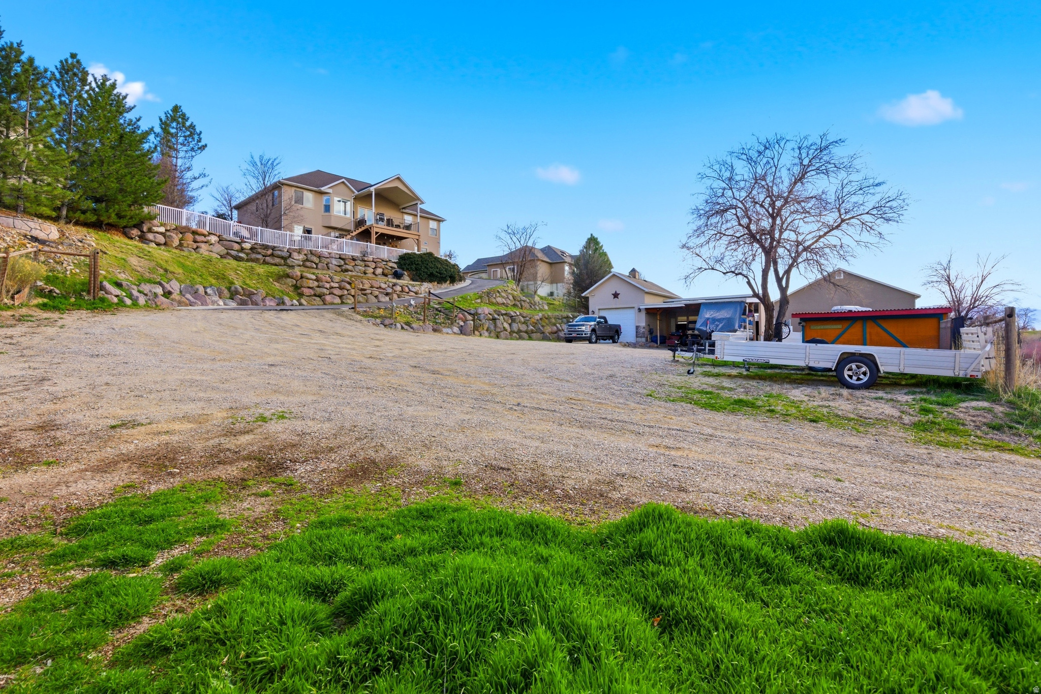 722 W WEBB RD
