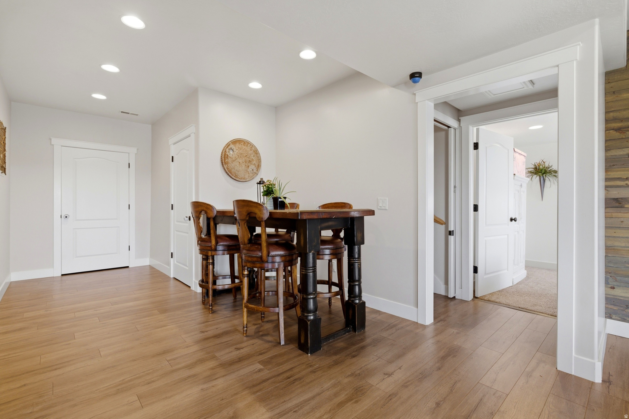 722 W WEBB RD