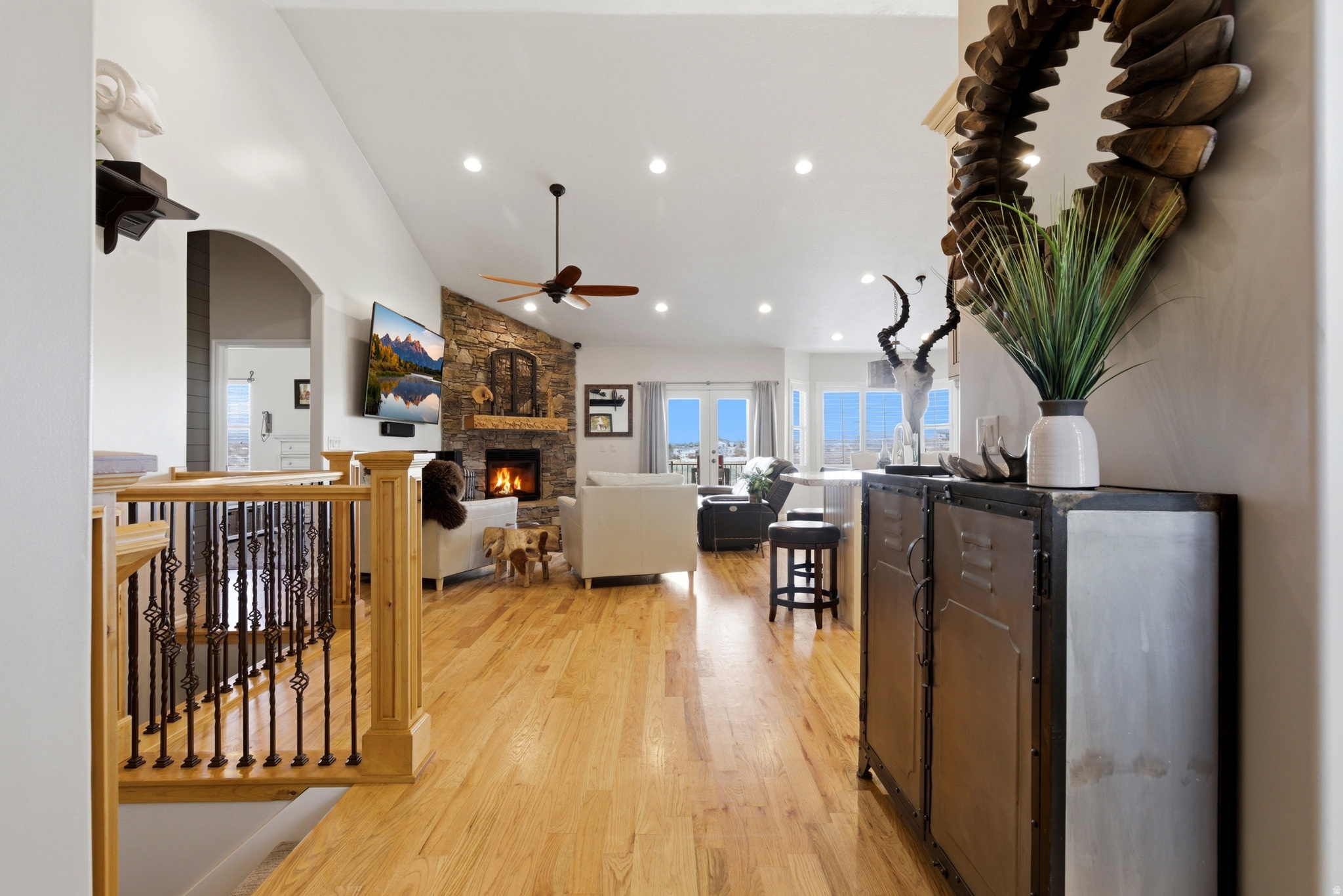 722 W WEBB RD