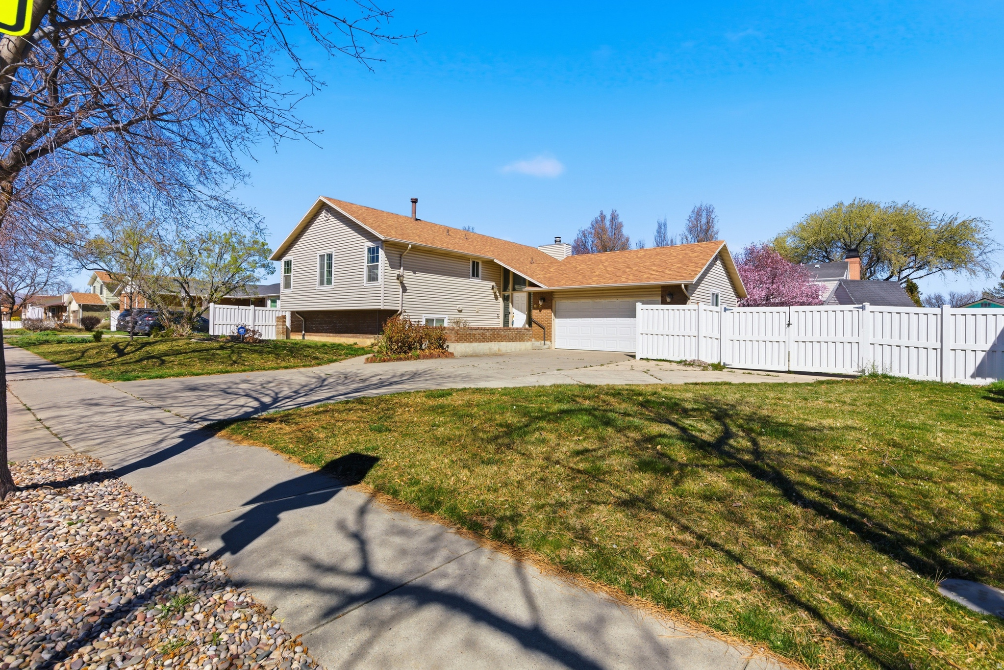 808 W BULLION