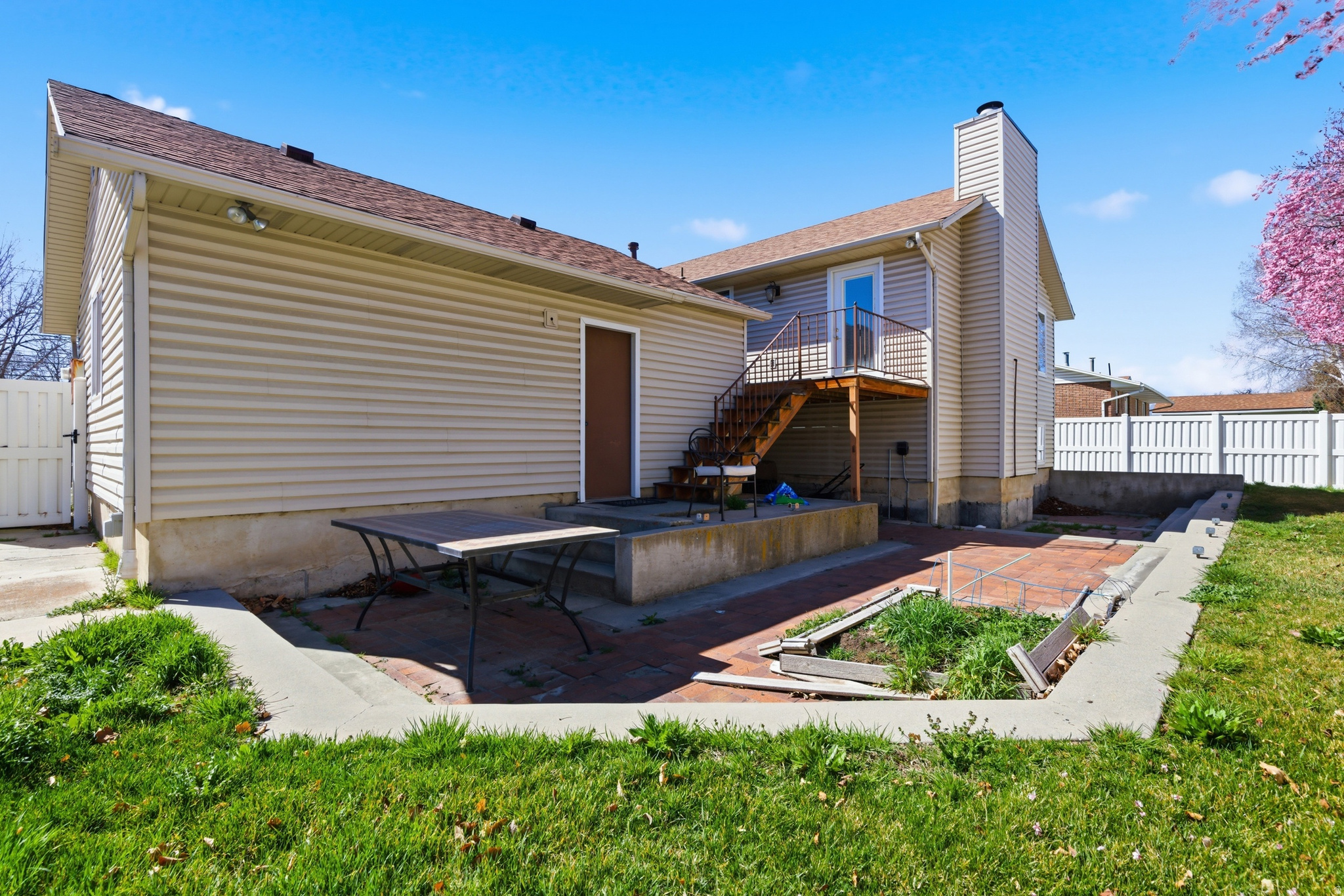 808 W BULLION