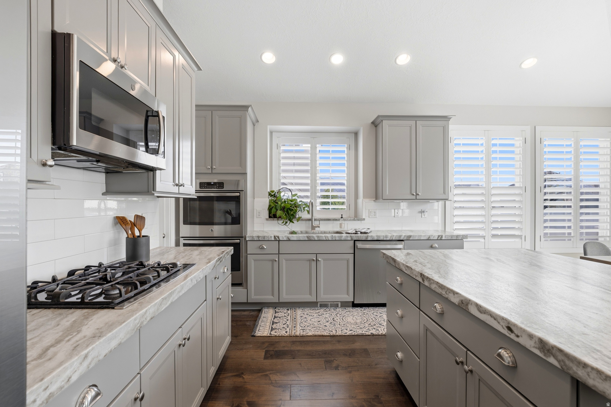 2557 W MIDAS SIDE WAY