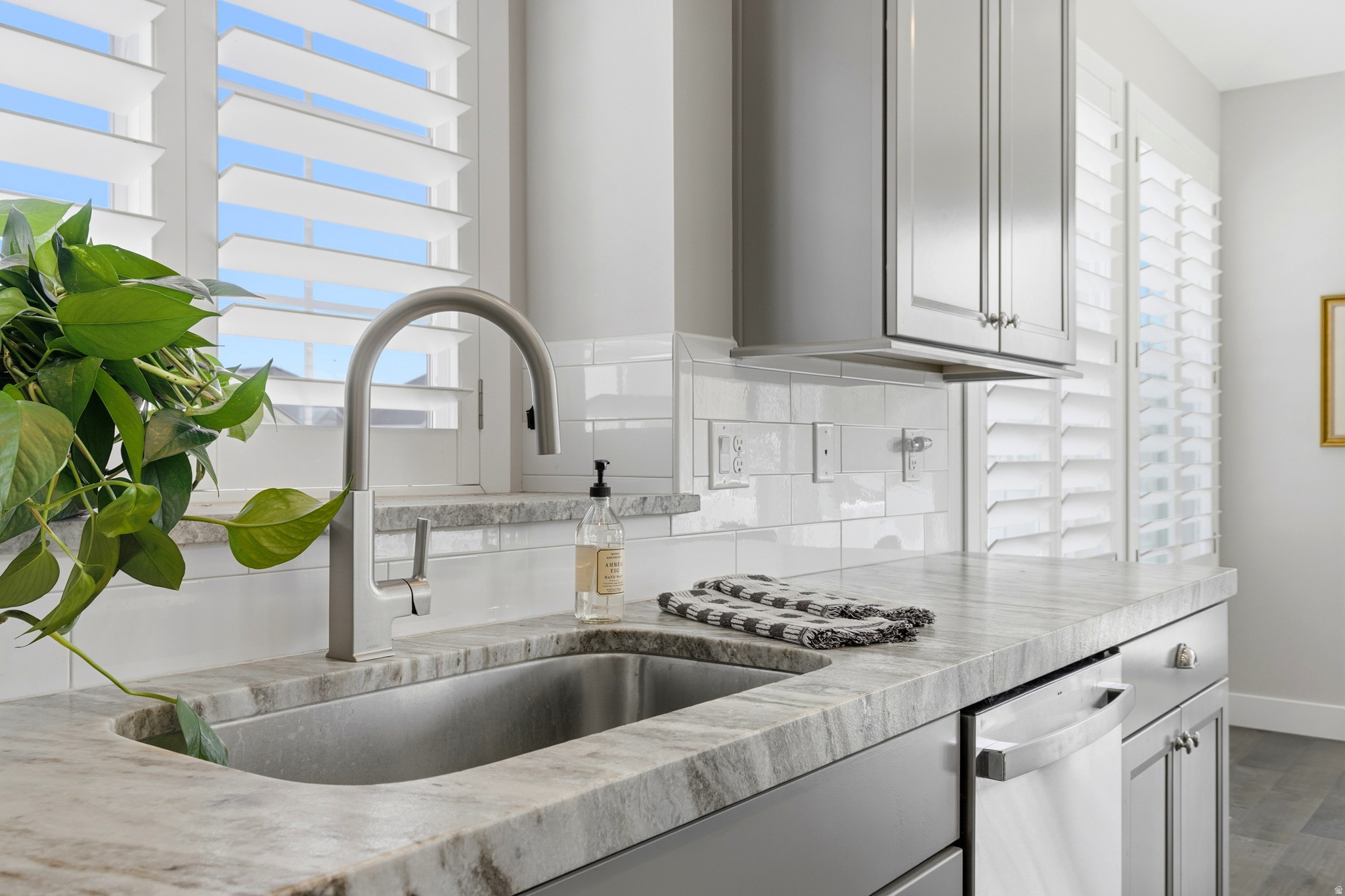 2557 W MIDAS SIDE WAY