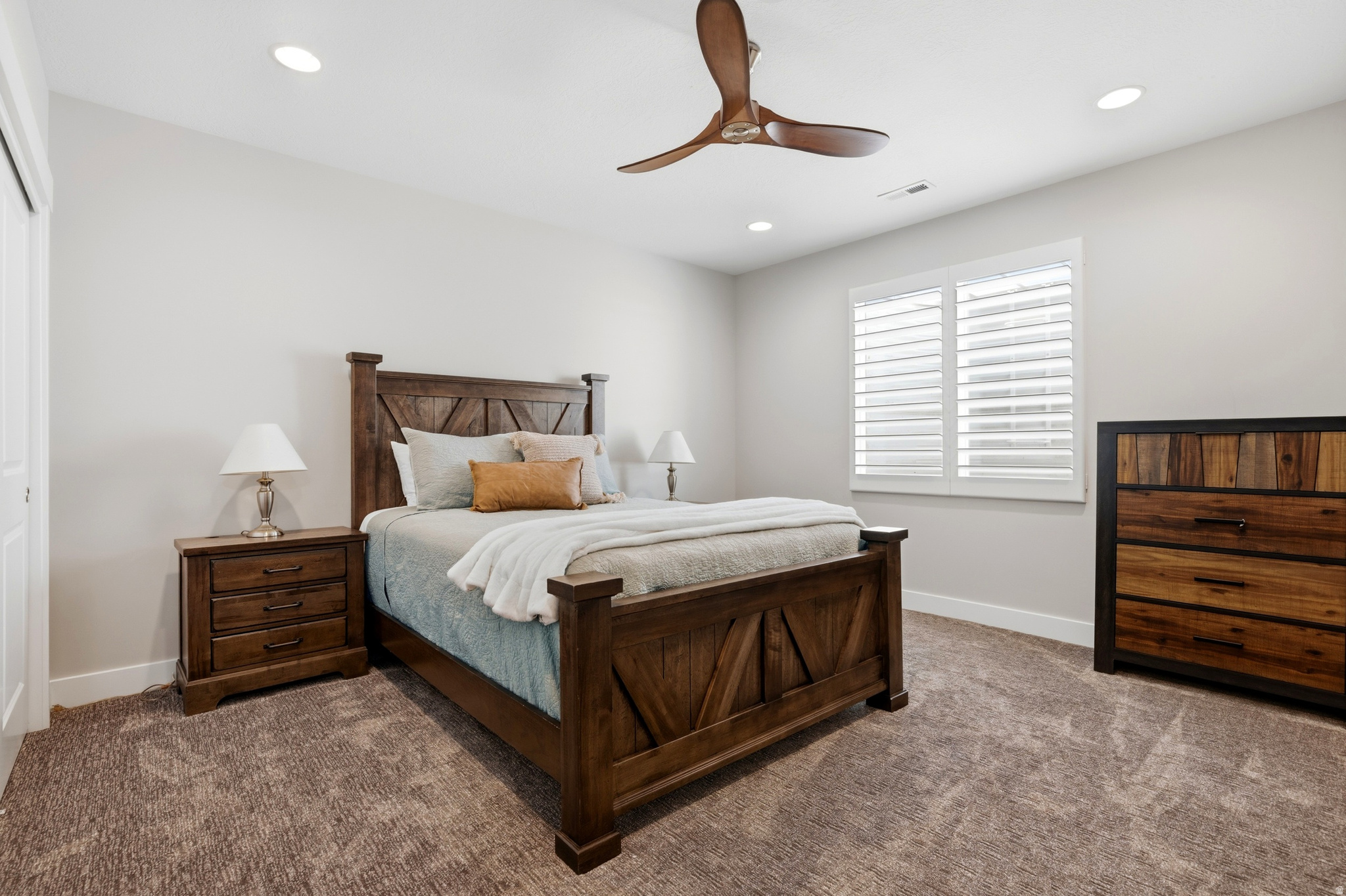 2557 W MIDAS SIDE WAY