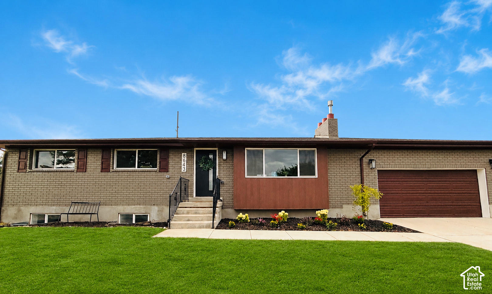 8643 S VAQUERO DR