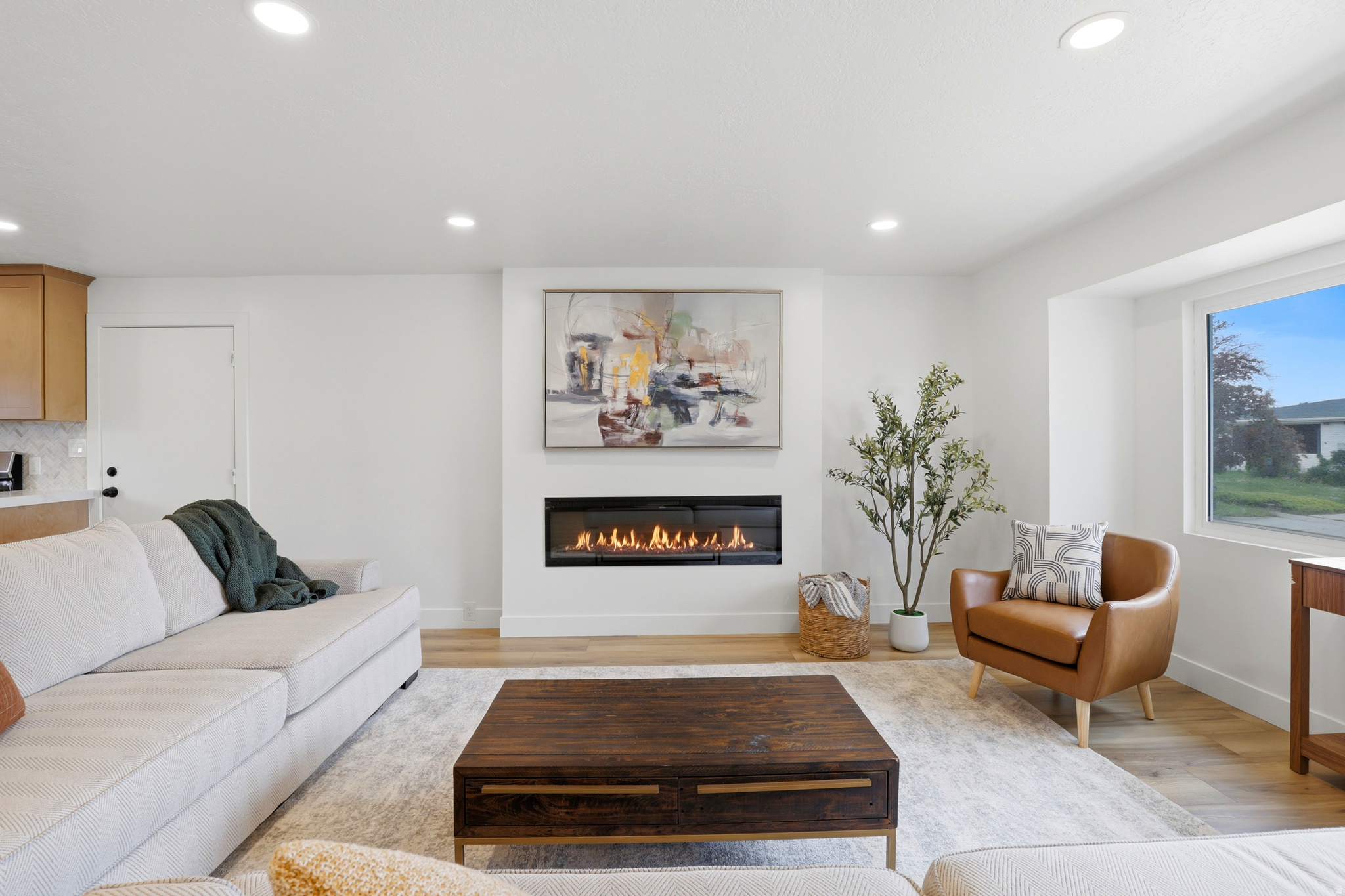 8643 S VAQUERO DR