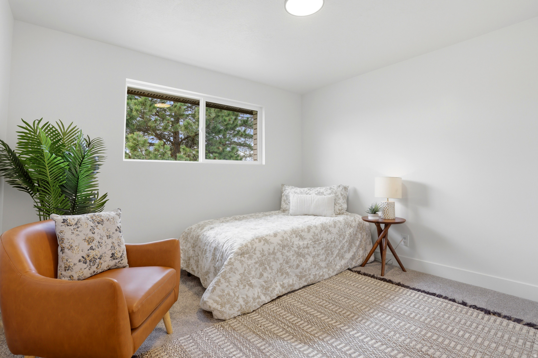 8643 S VAQUERO DR