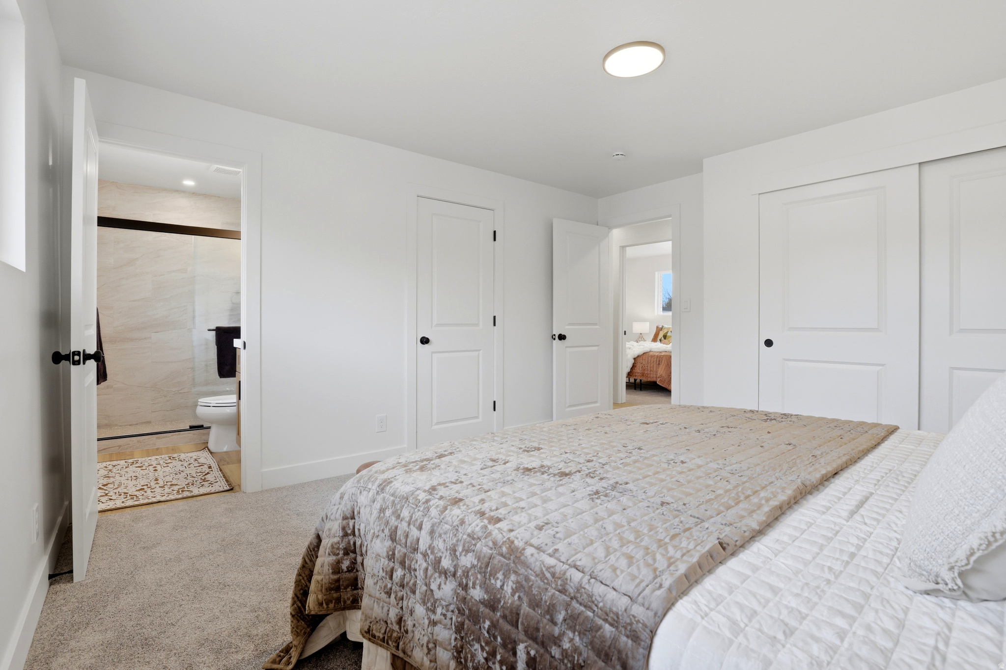 8643 S VAQUERO DR