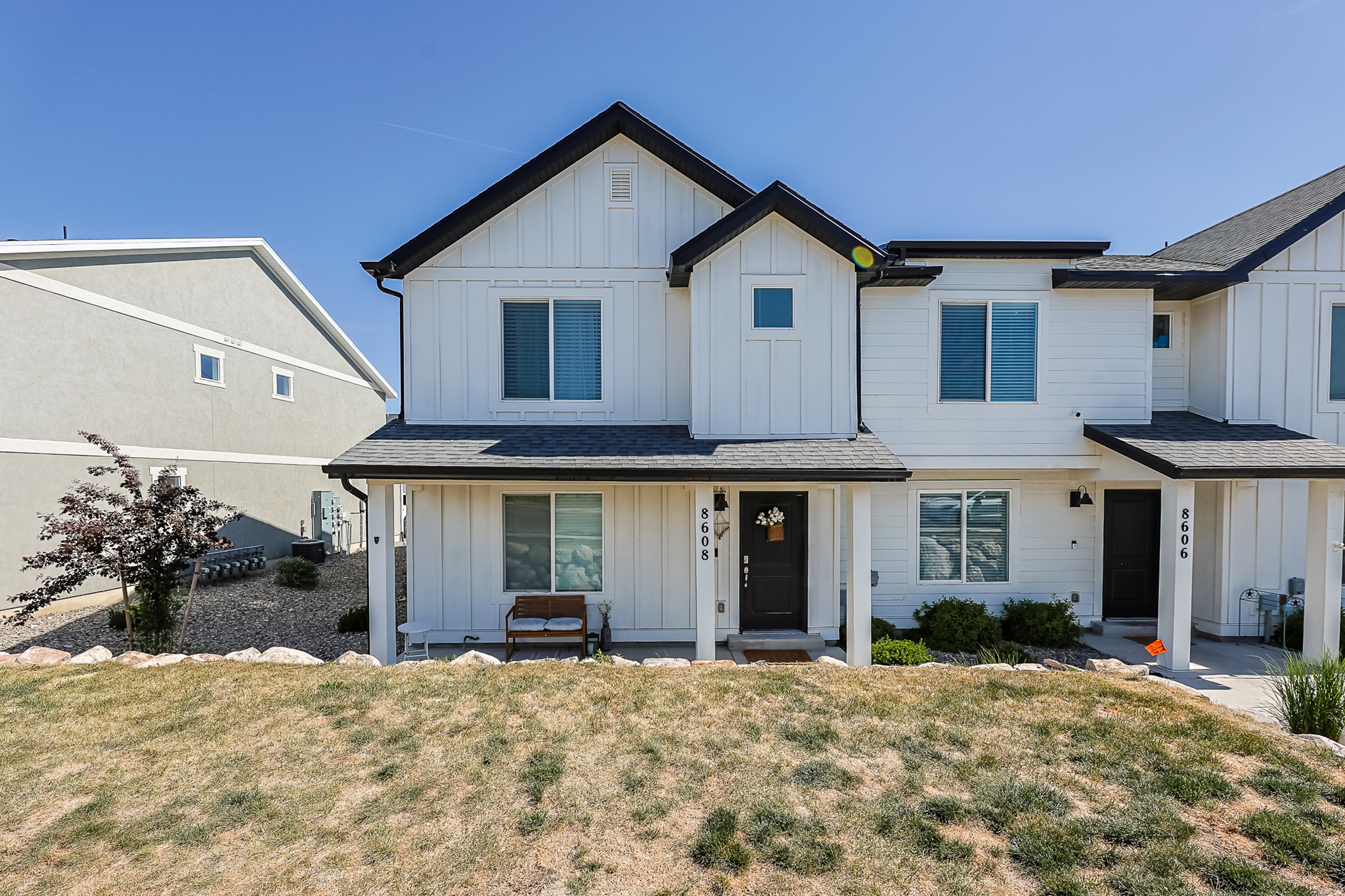8608 W CORDERO DR