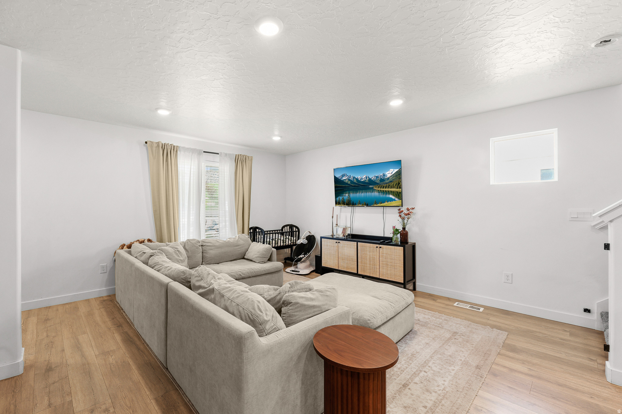 8608 W CORDERO DR
