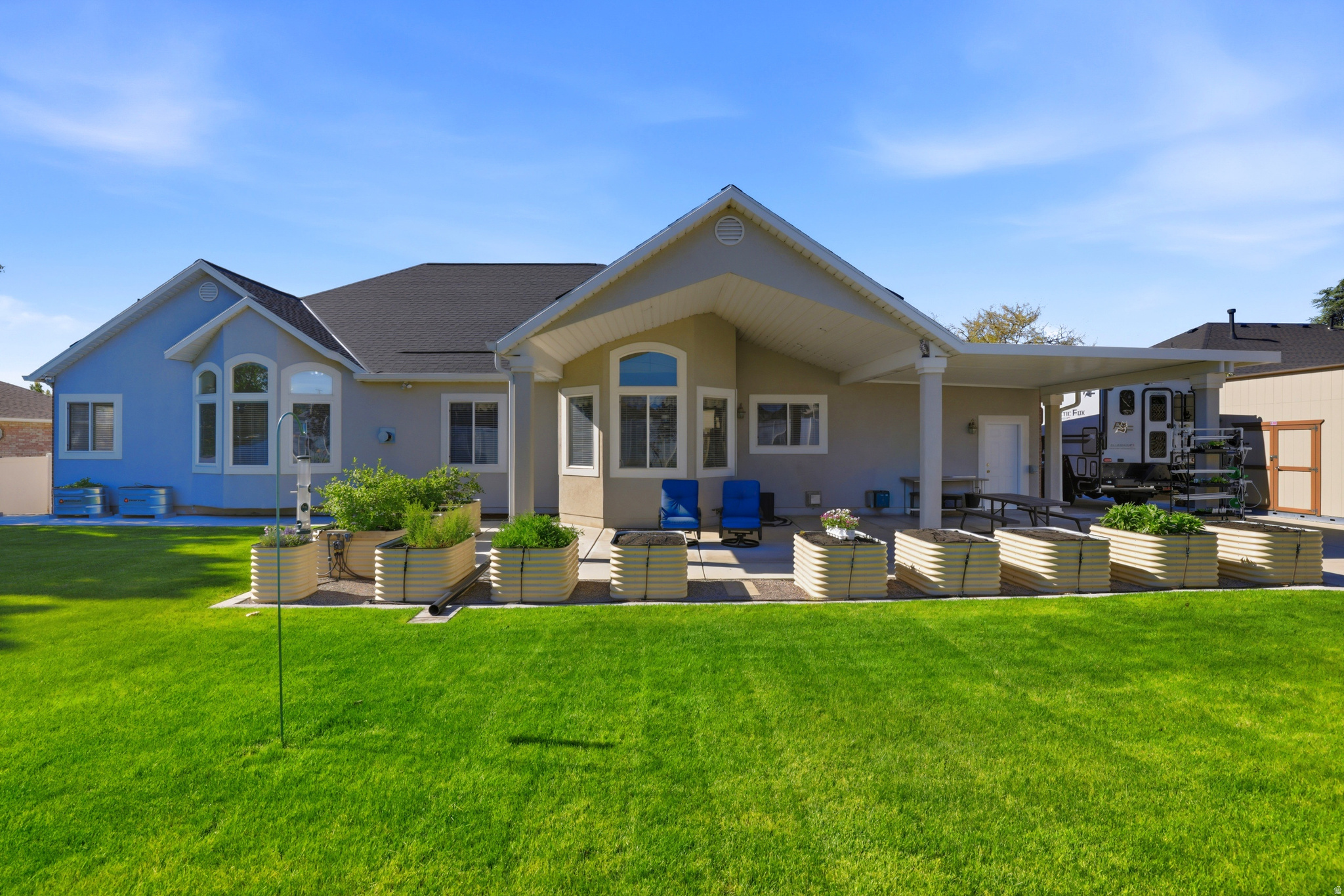 1274 W CHAPEL RIDGE DR