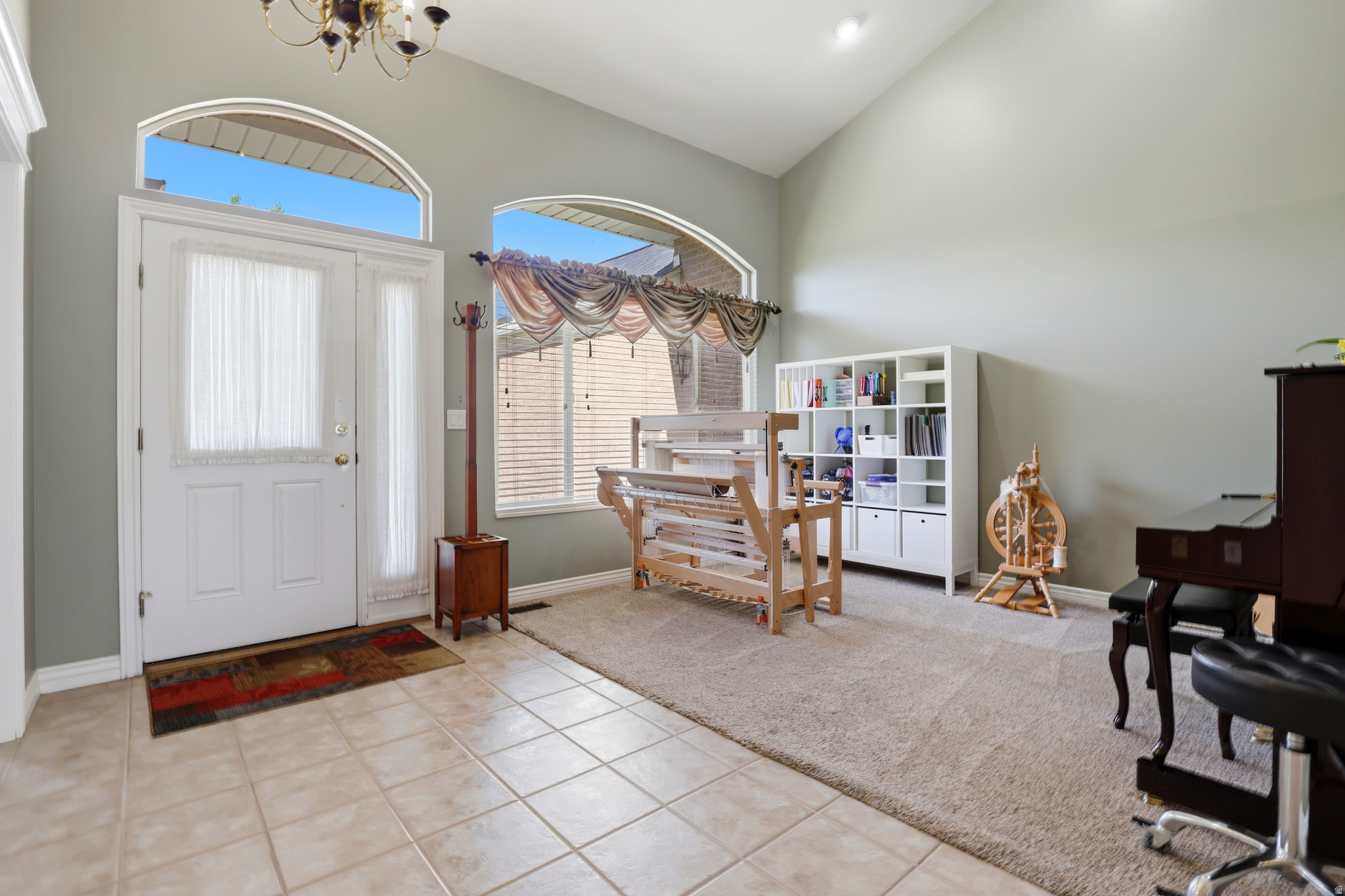 1274 W CHAPEL RIDGE DR