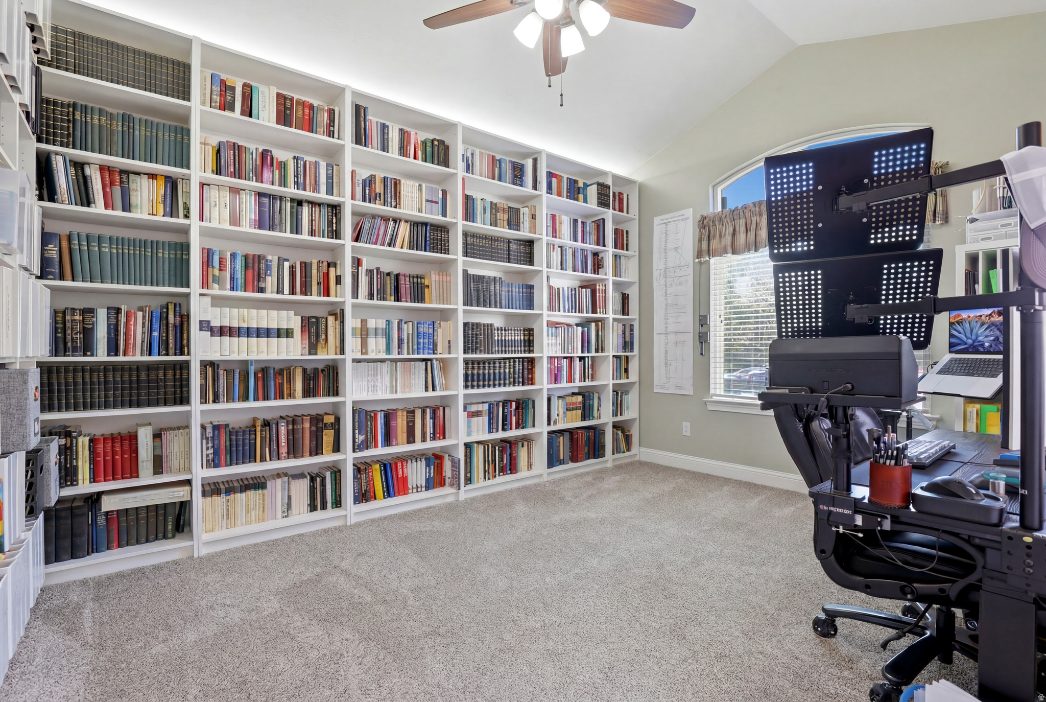 1274 W CHAPEL RIDGE DR