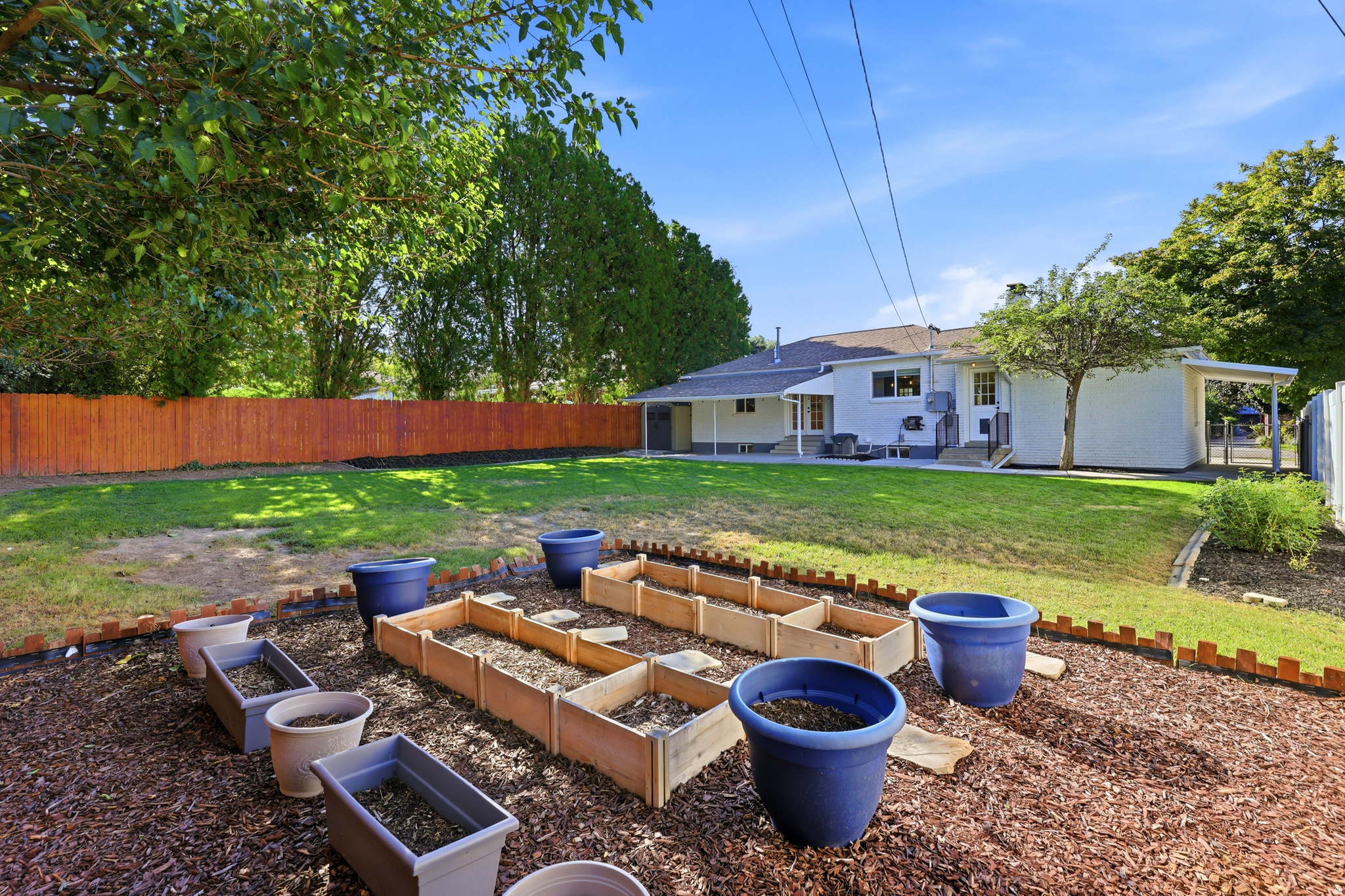 2185 E BENDAMERE CIR