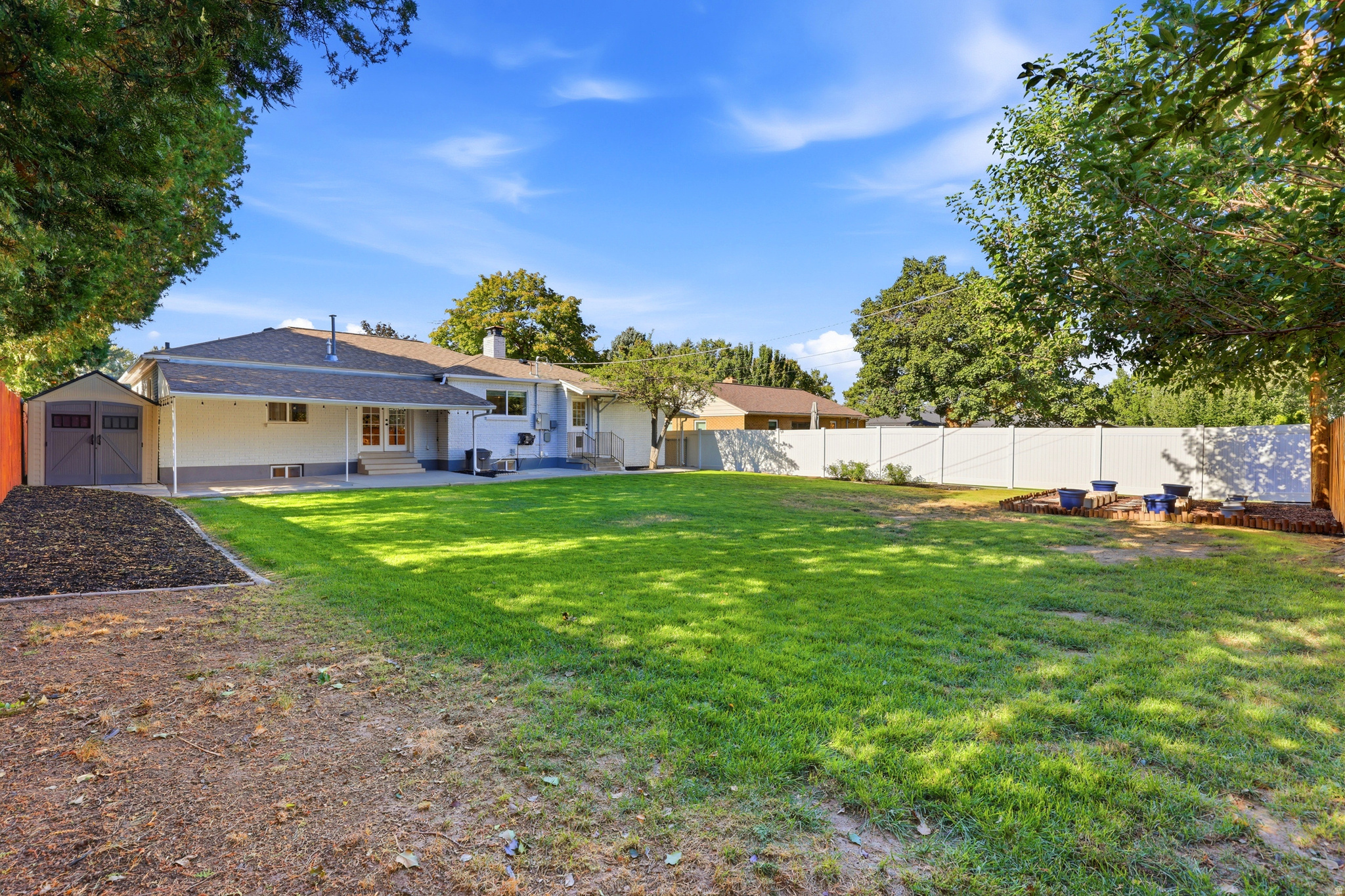 2185 E BENDAMERE CIR
