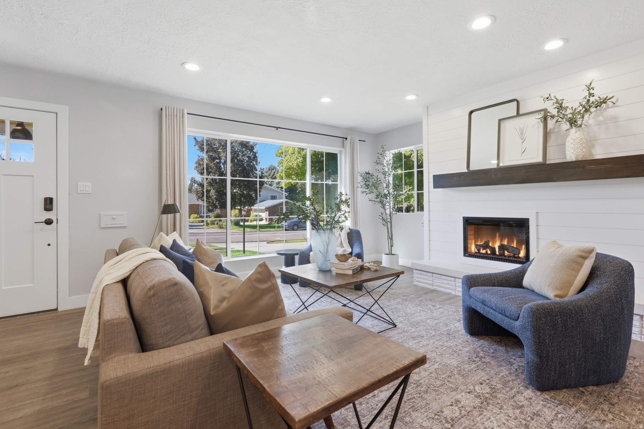 2185 E BENDAMERE CIR