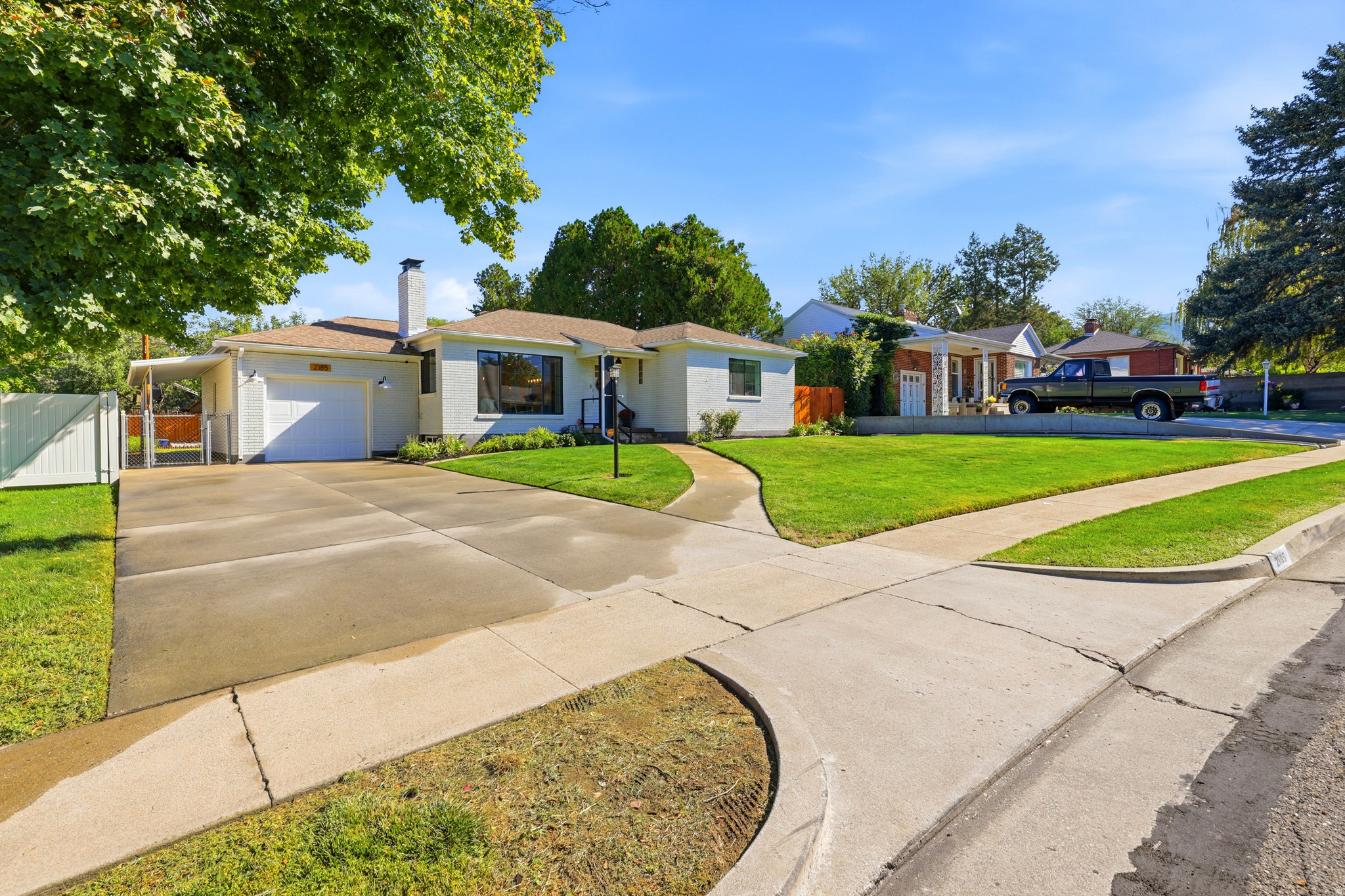 2185 E BENDAMERE CIR
