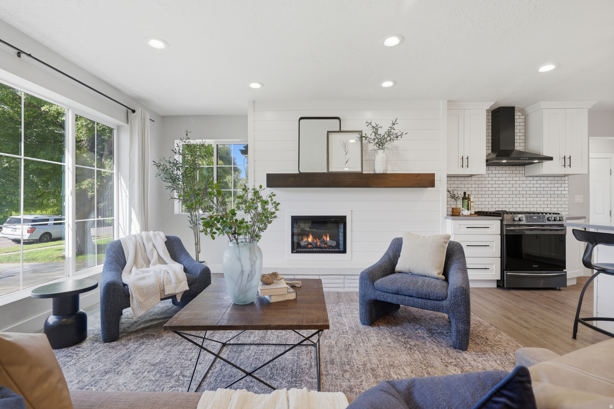 2185 E BENDAMERE CIR
