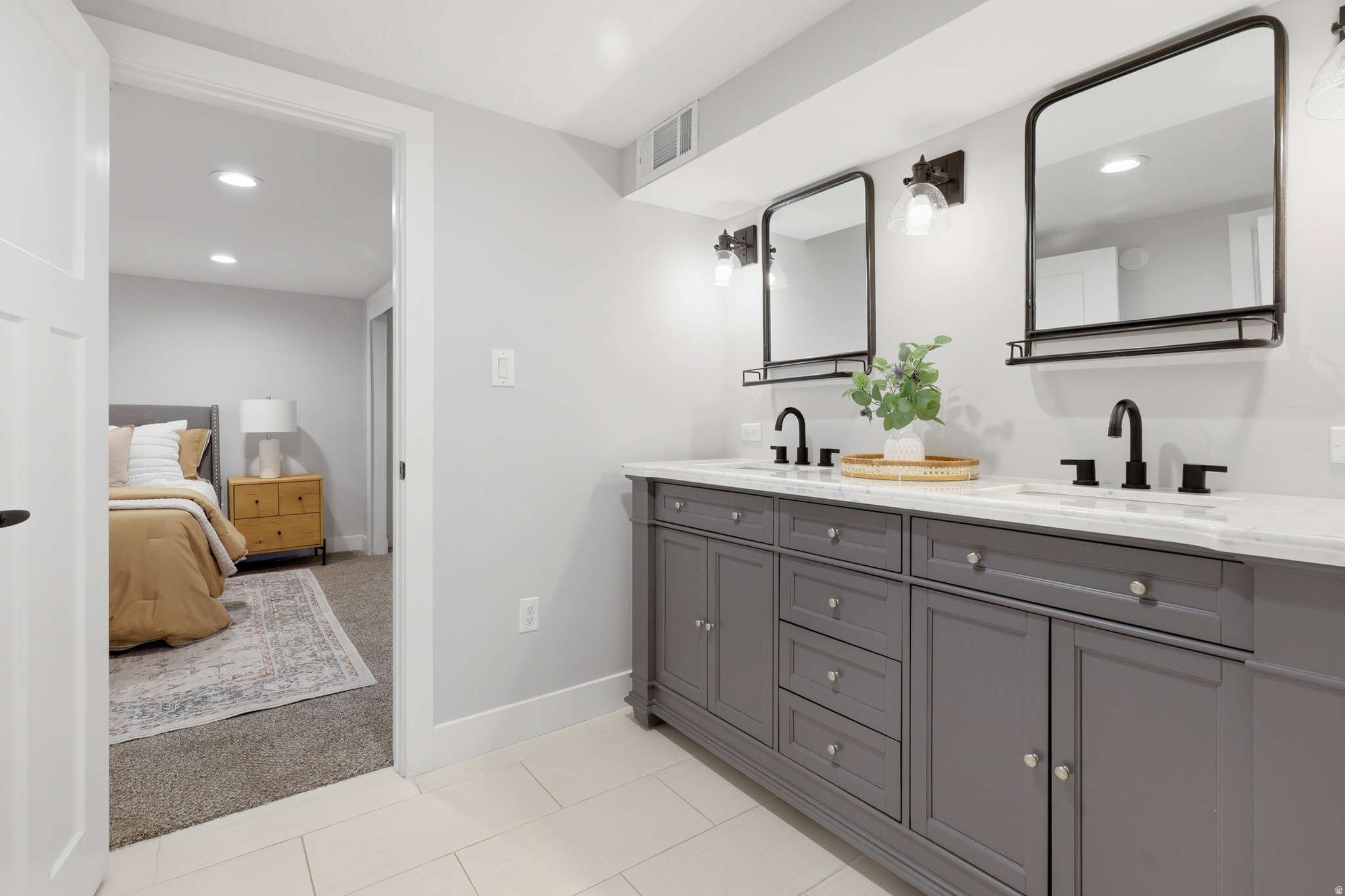 2185 E BENDAMERE CIR