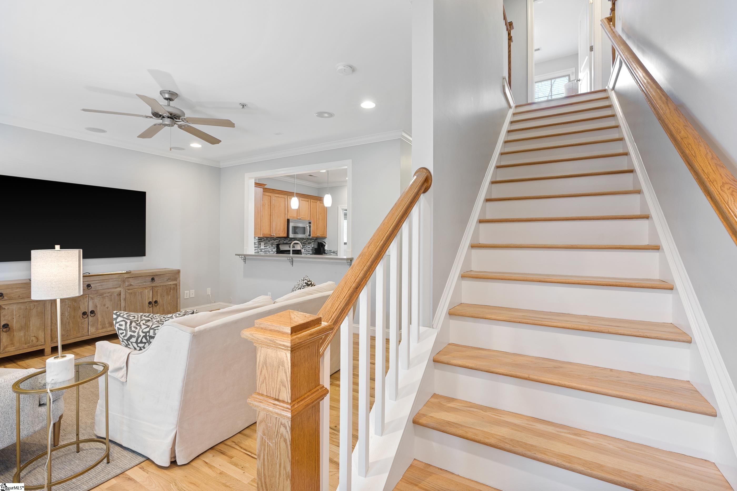 6 Cureton Street