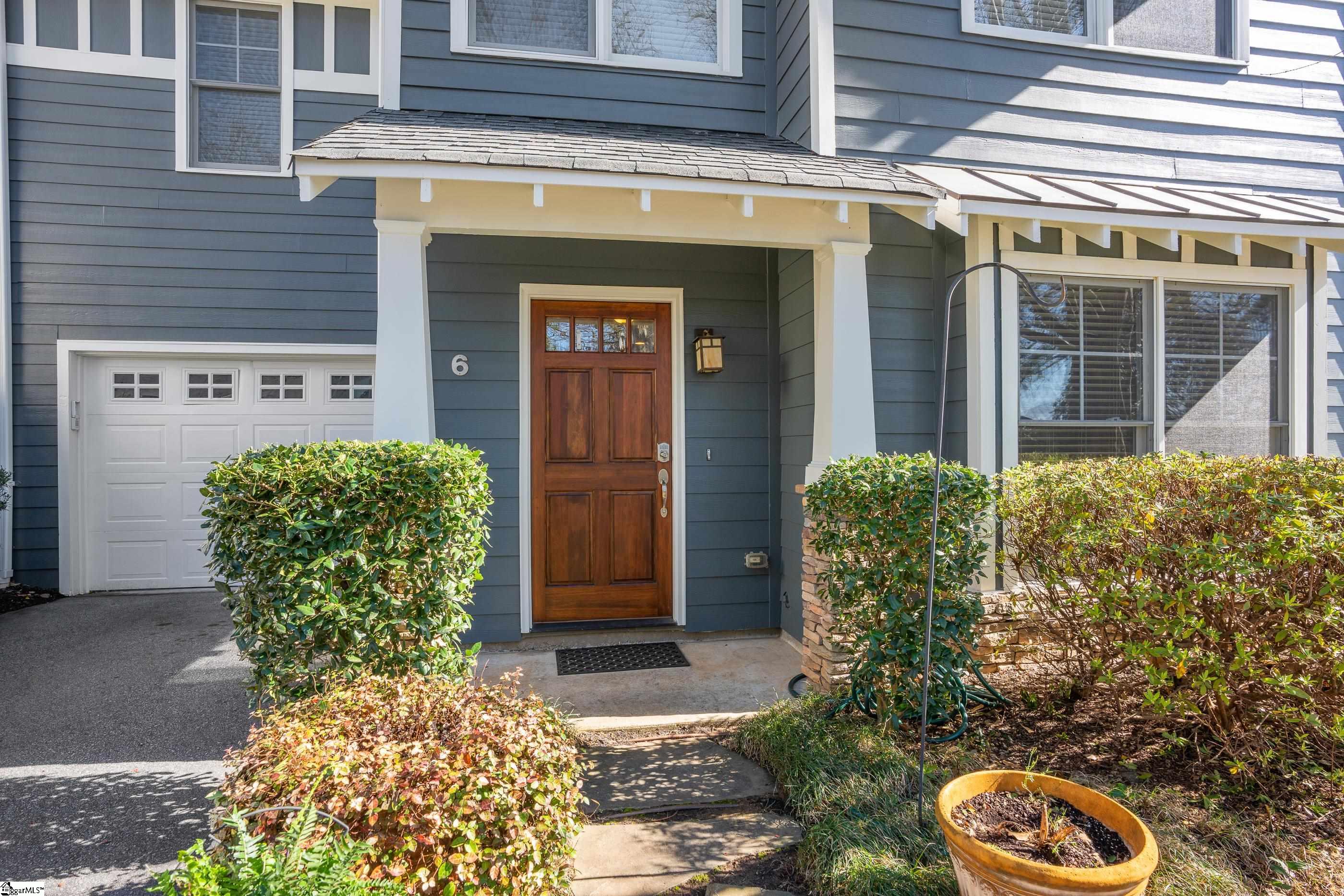 6 Cureton Street