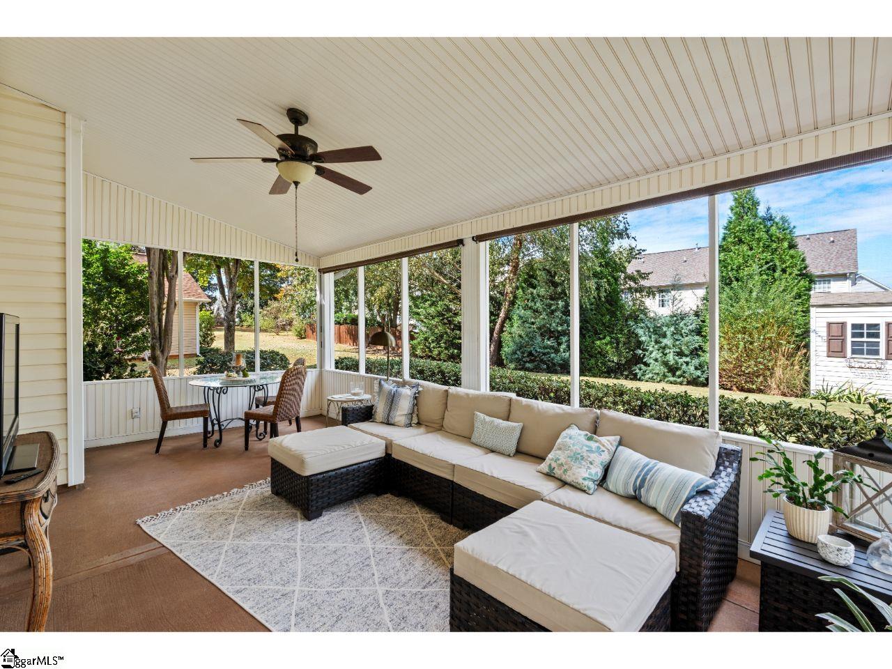 6 Breezewood Court
