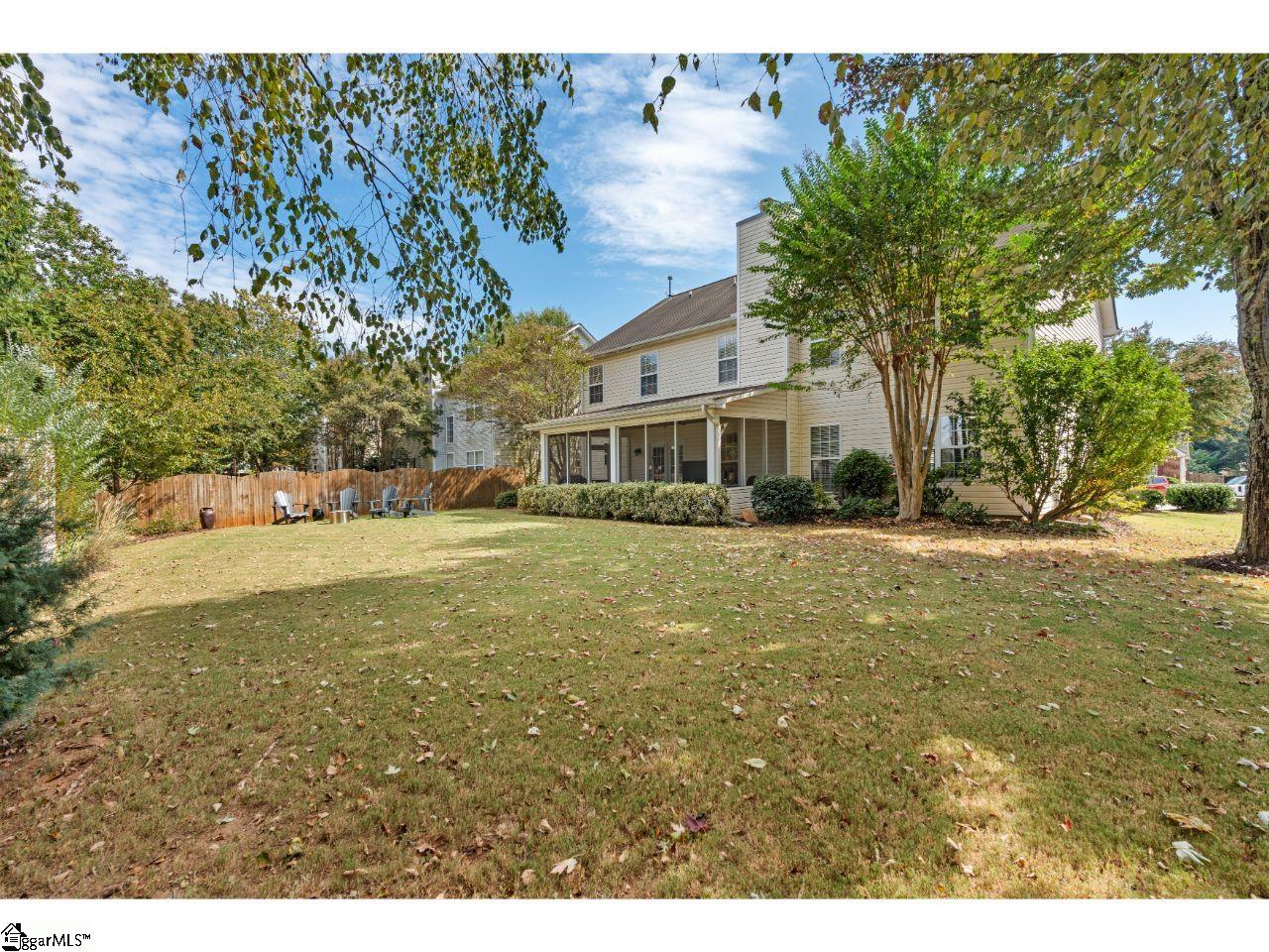 6 Breezewood Court