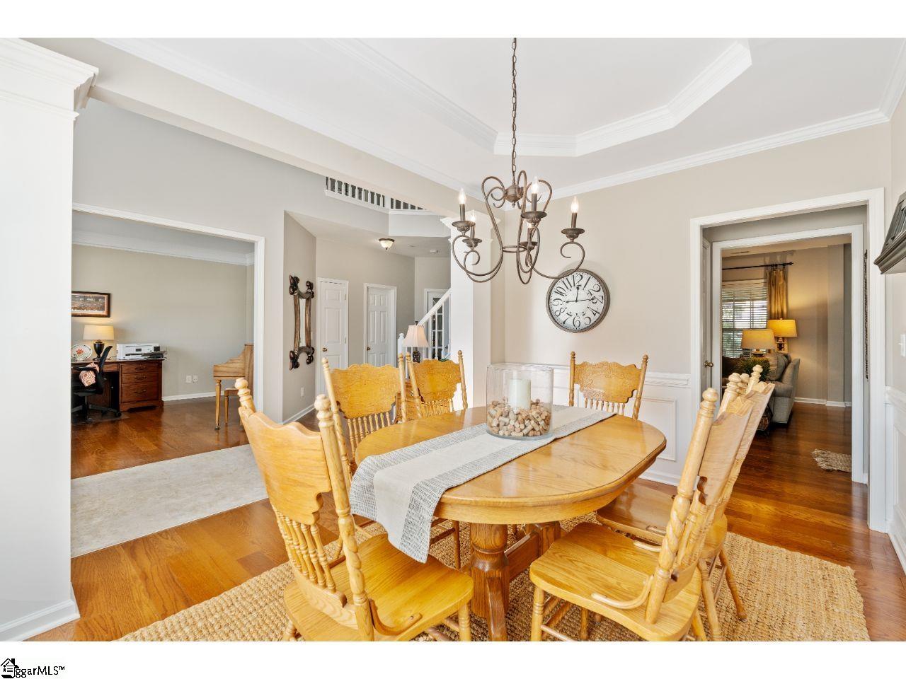 6 Breezewood Court