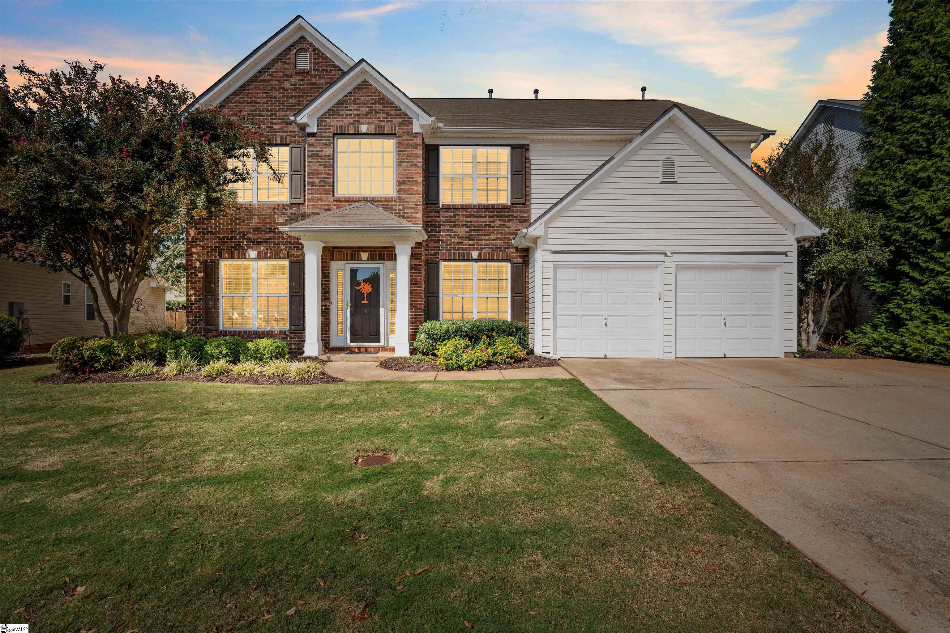 6 Breezewood Court