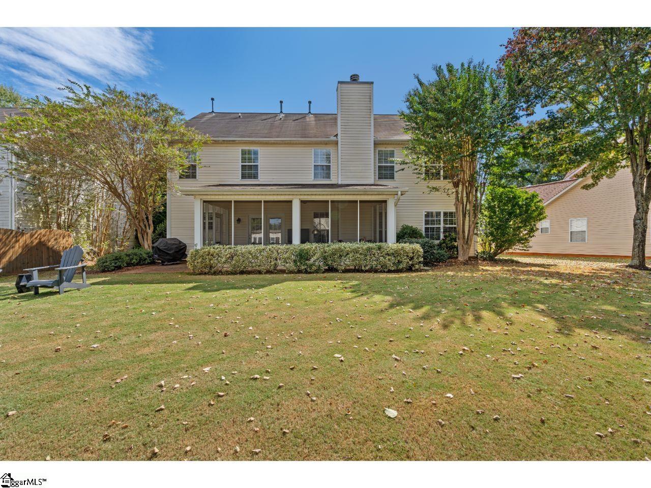 6 Breezewood Court