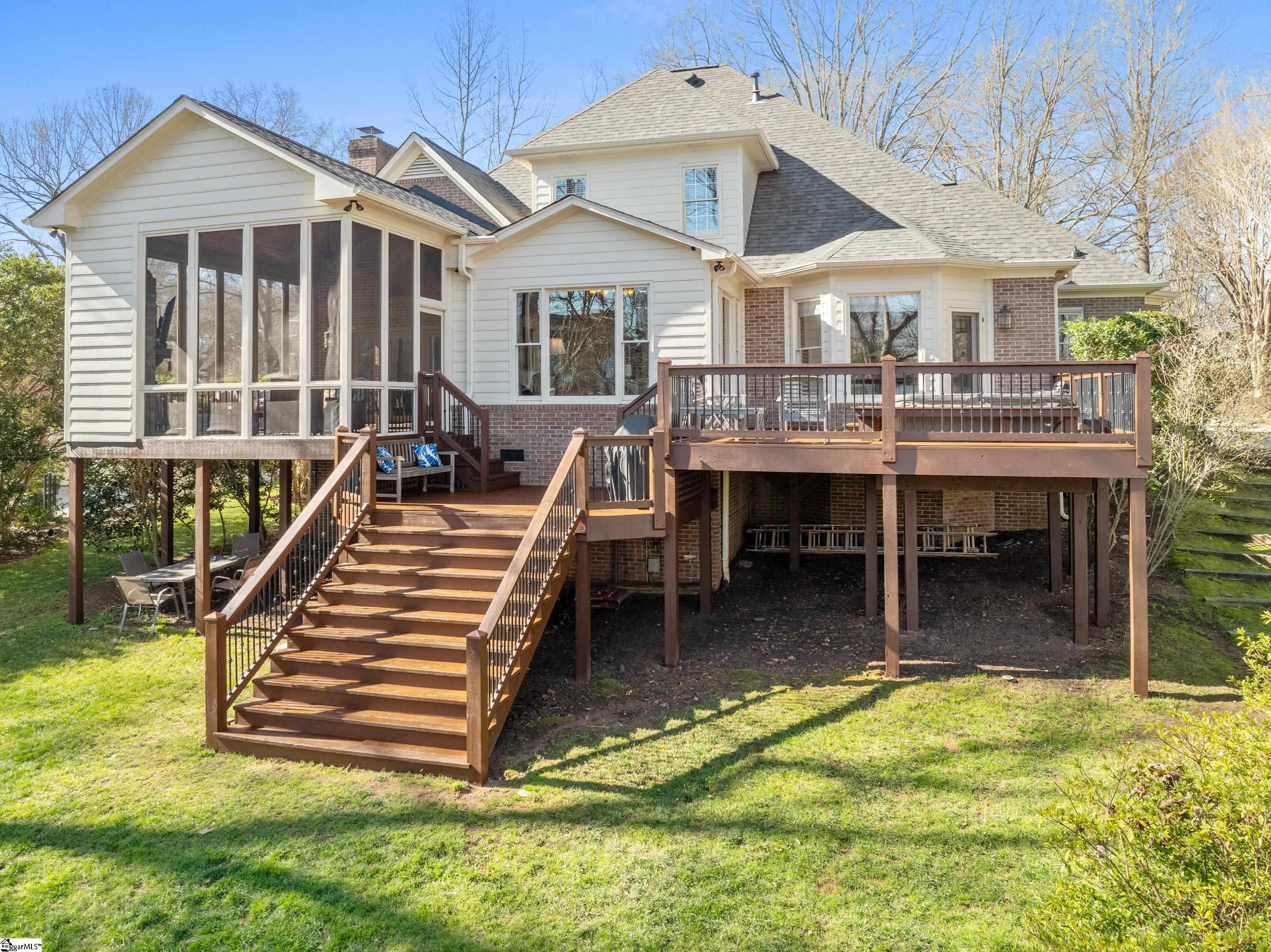8 Laurel Oak Trail
