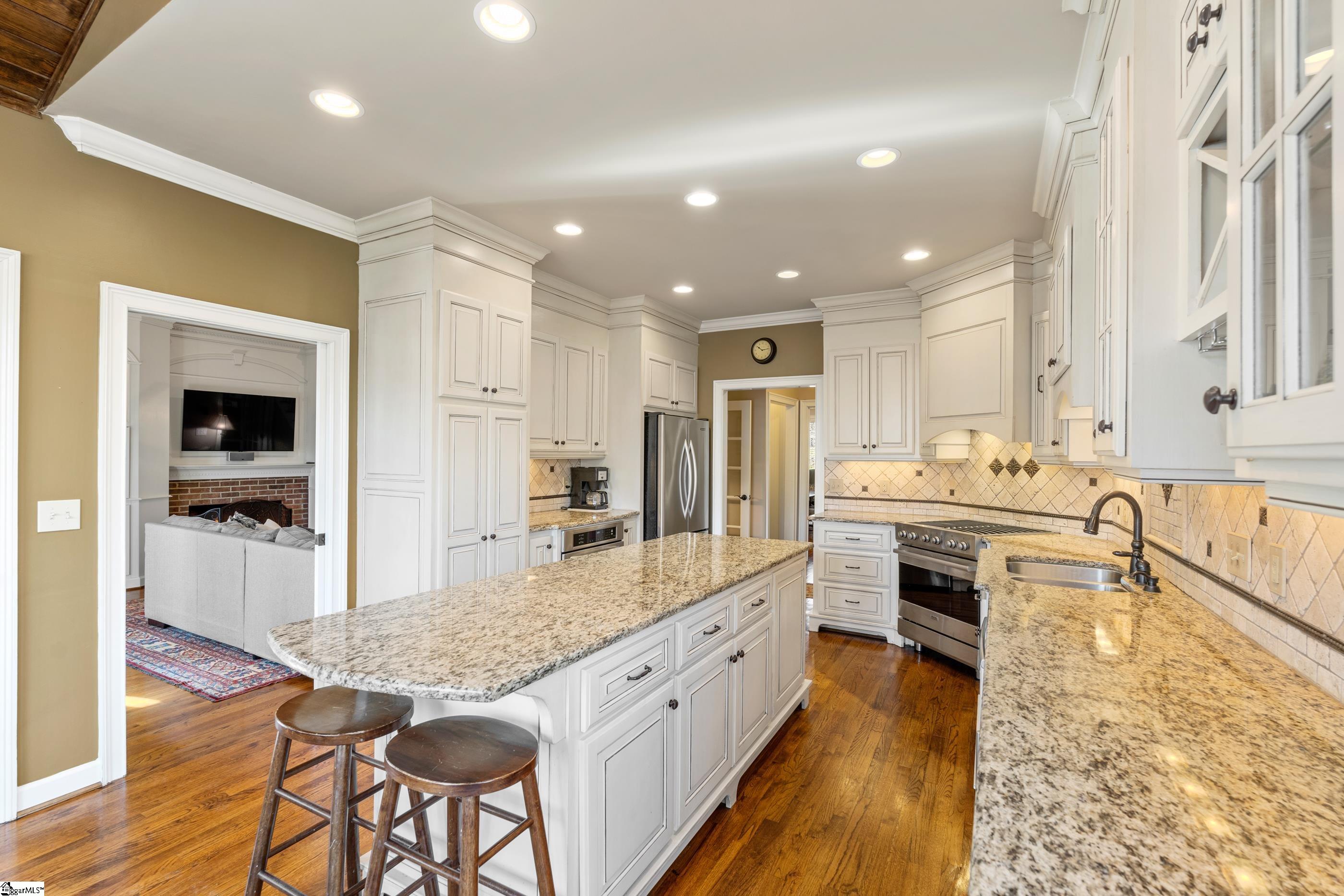 8 Laurel Oak Trail